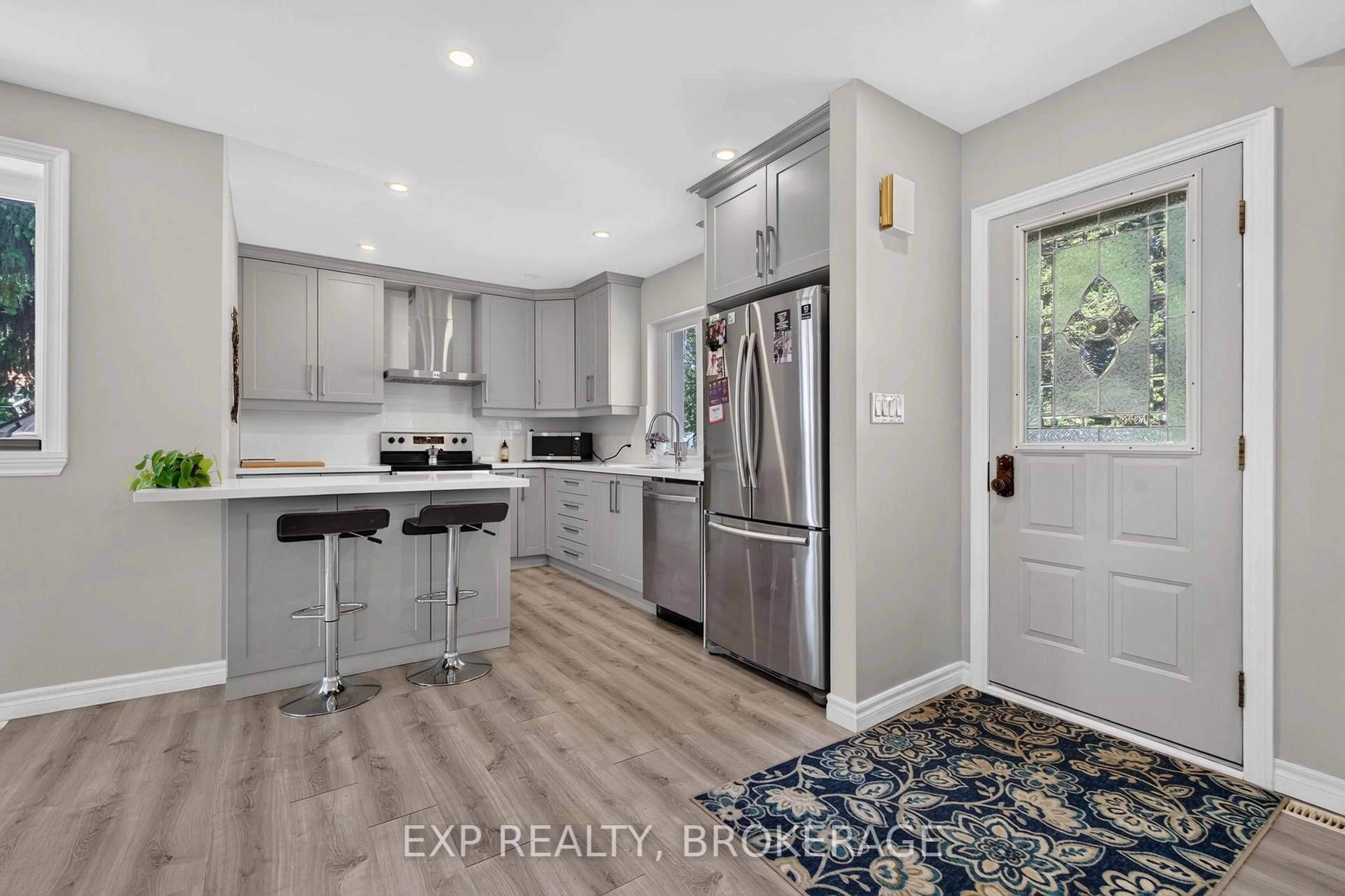Open concept kitchen, unknown for 646 PORTSMOUTH Ave, Kingston Ontario K7M 1W3