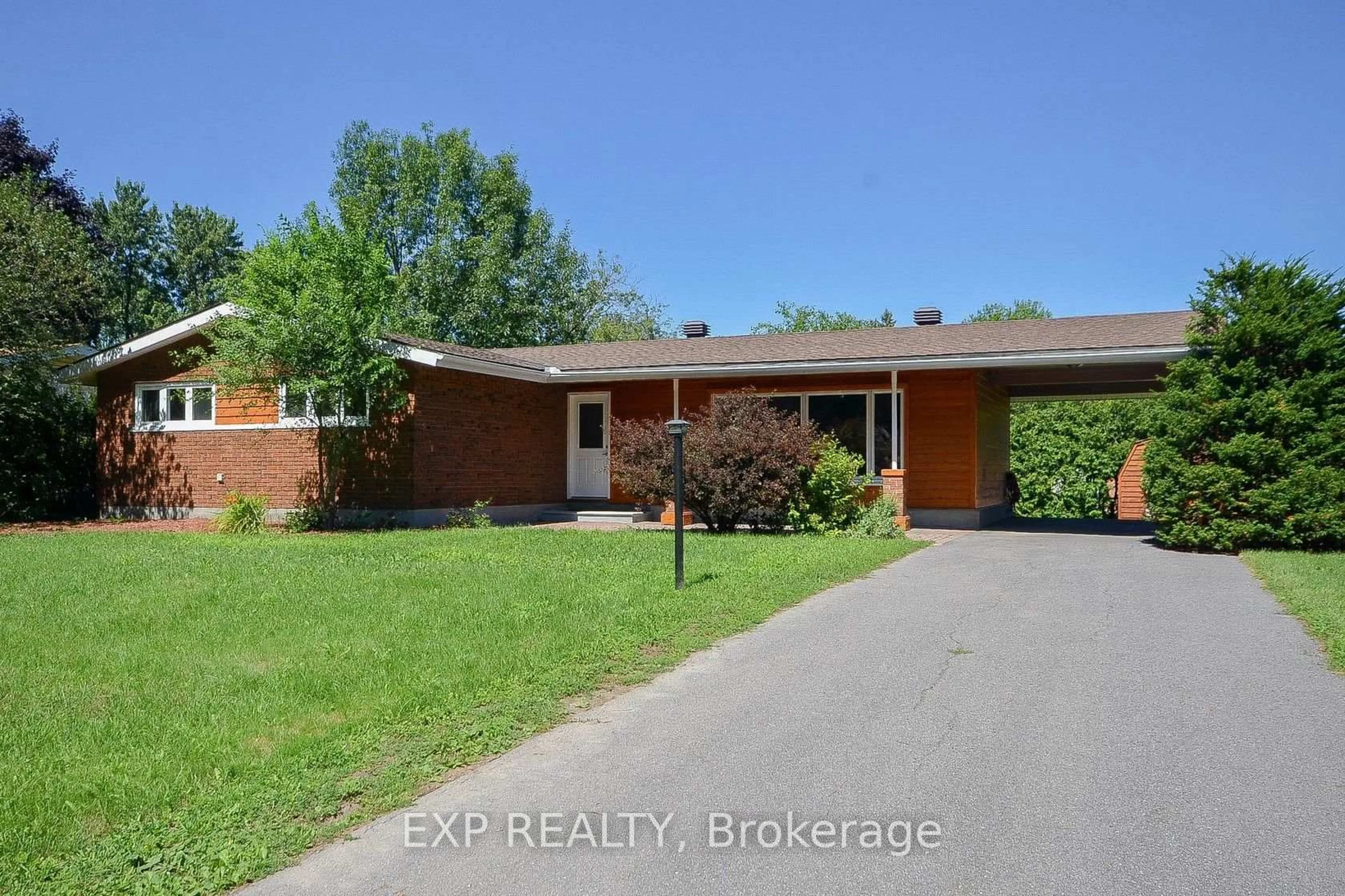 Home with brick exterior material, street for 6 Solva Dr, Ottawa Ontario K2H 5R5