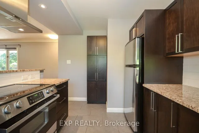 6 Solva Dr, Ottawa 5