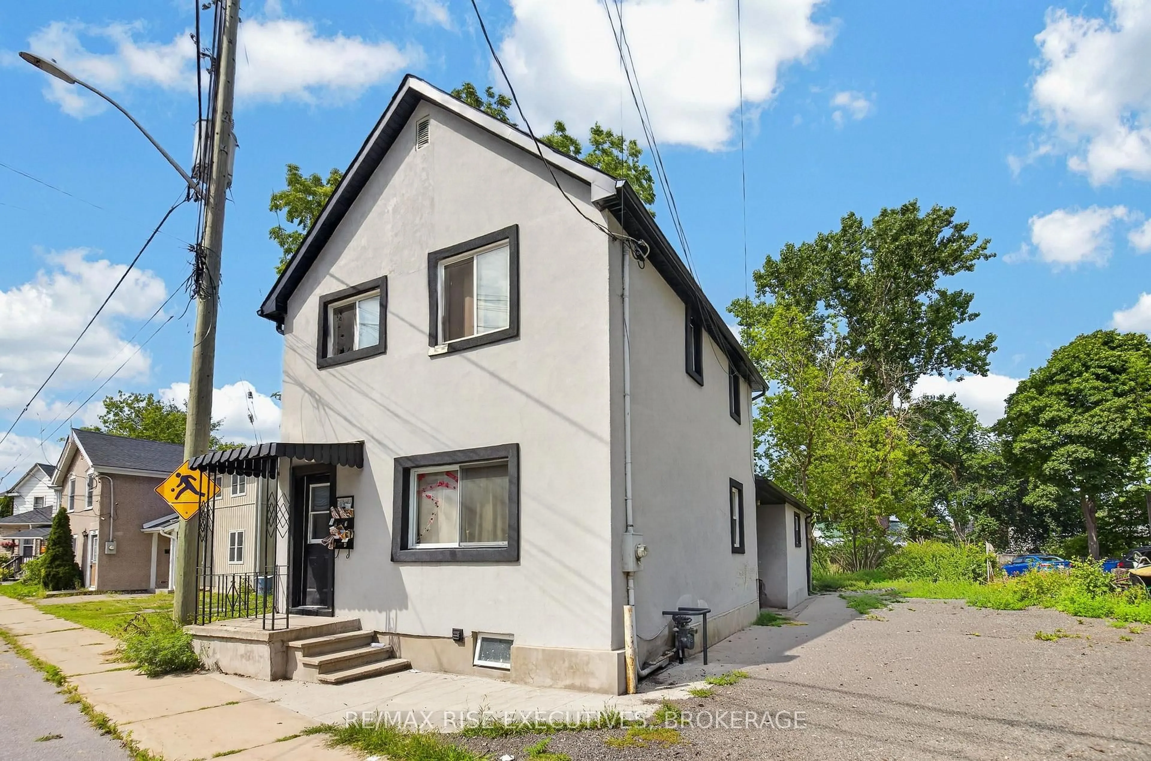 Unknown for 193 York St, Kingston Ontario K7K 1R5