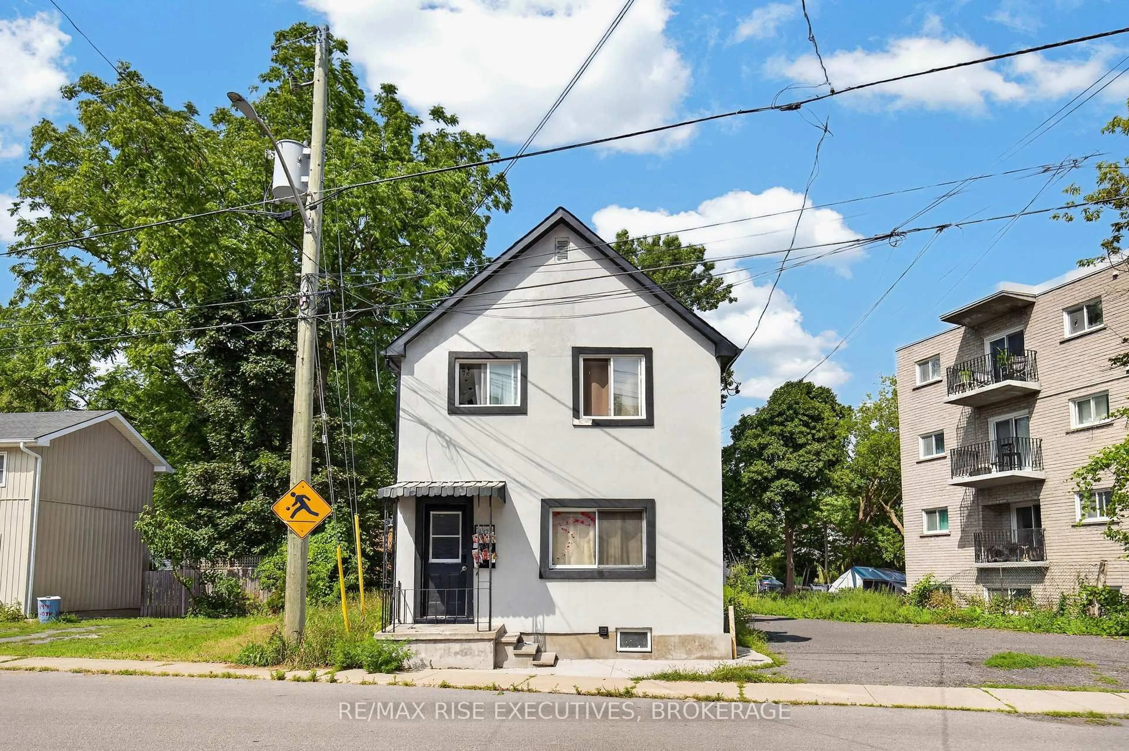 Unknown for 193 York St, Kingston Ontario K7K 1R5
