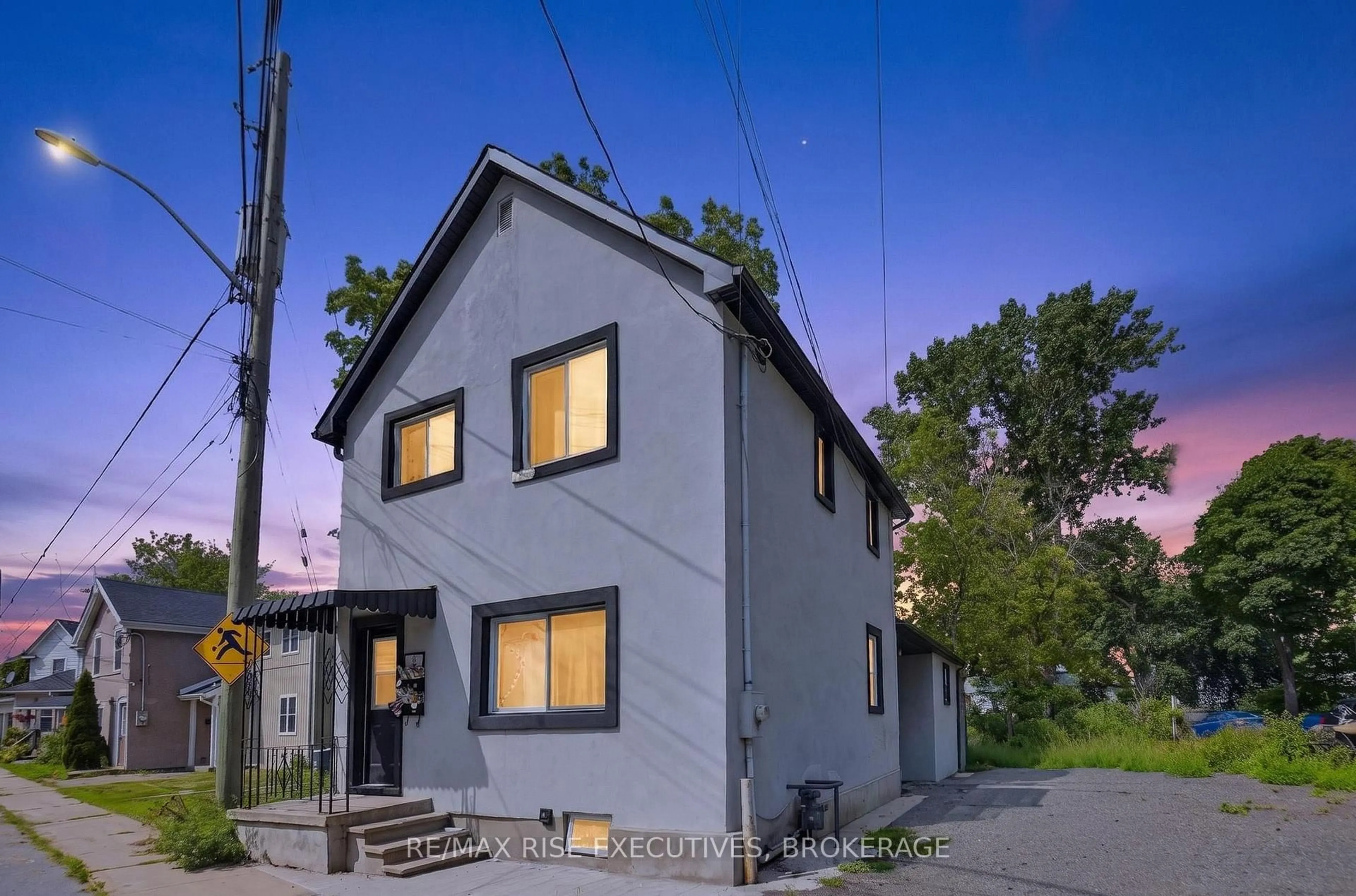 Home with brick exterior material, street for 193 York St, Kingston Ontario K7K 1R5