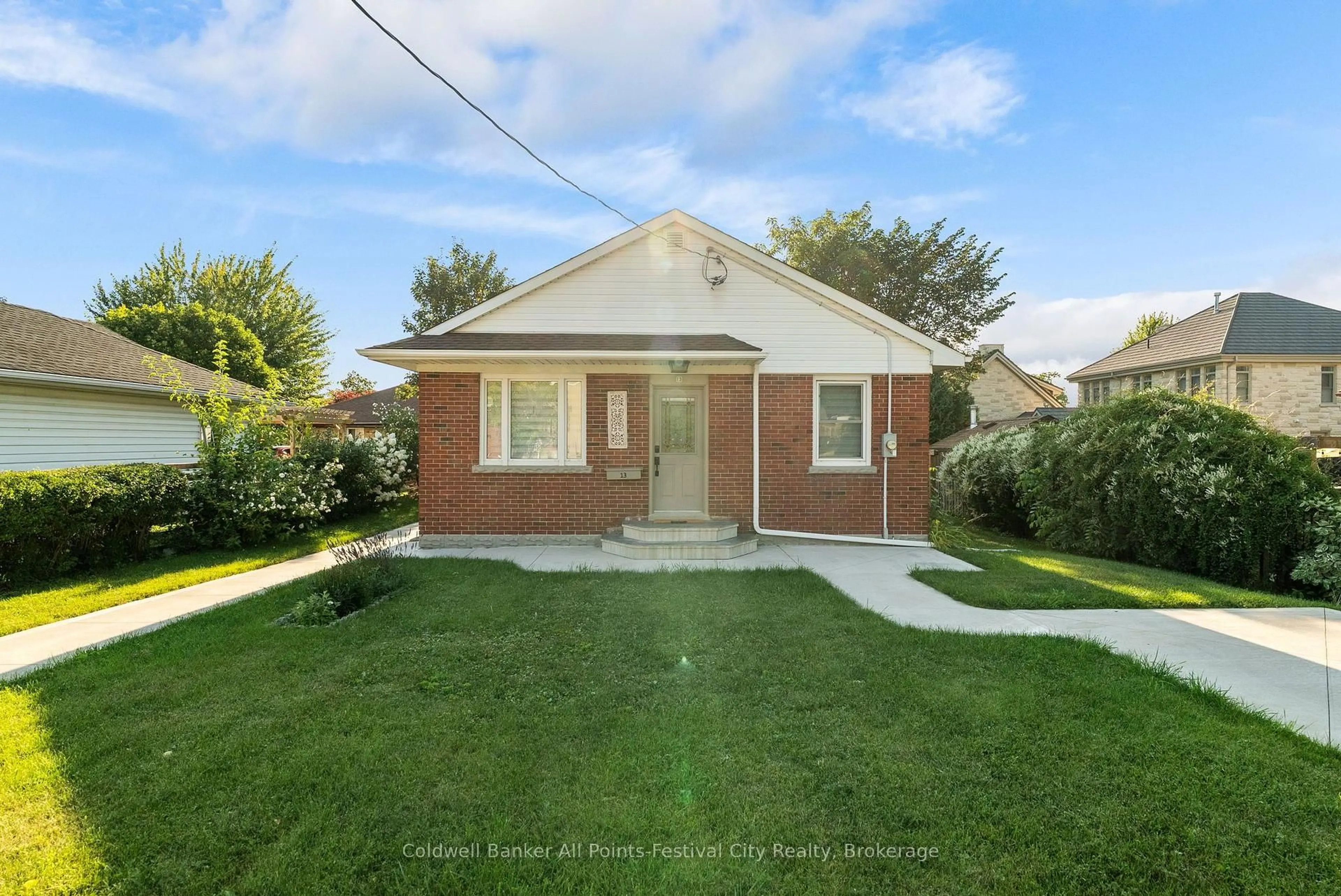 Home with brick exterior material, street for 13 Waterloo St, Goderich Ontario N7A 2W1