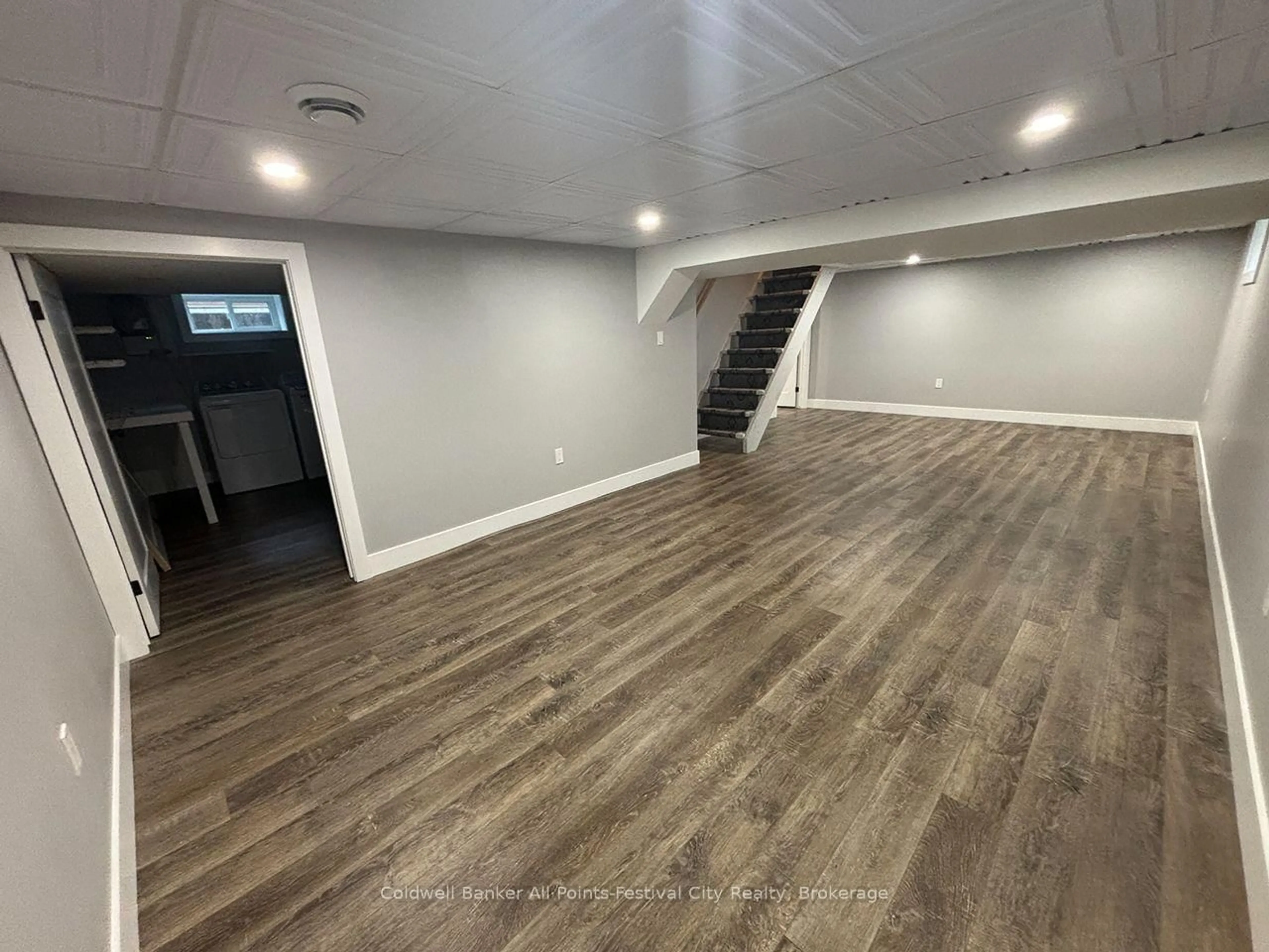 A pic of a room for 13 Waterloo St, Goderich Ontario N7A 2W1