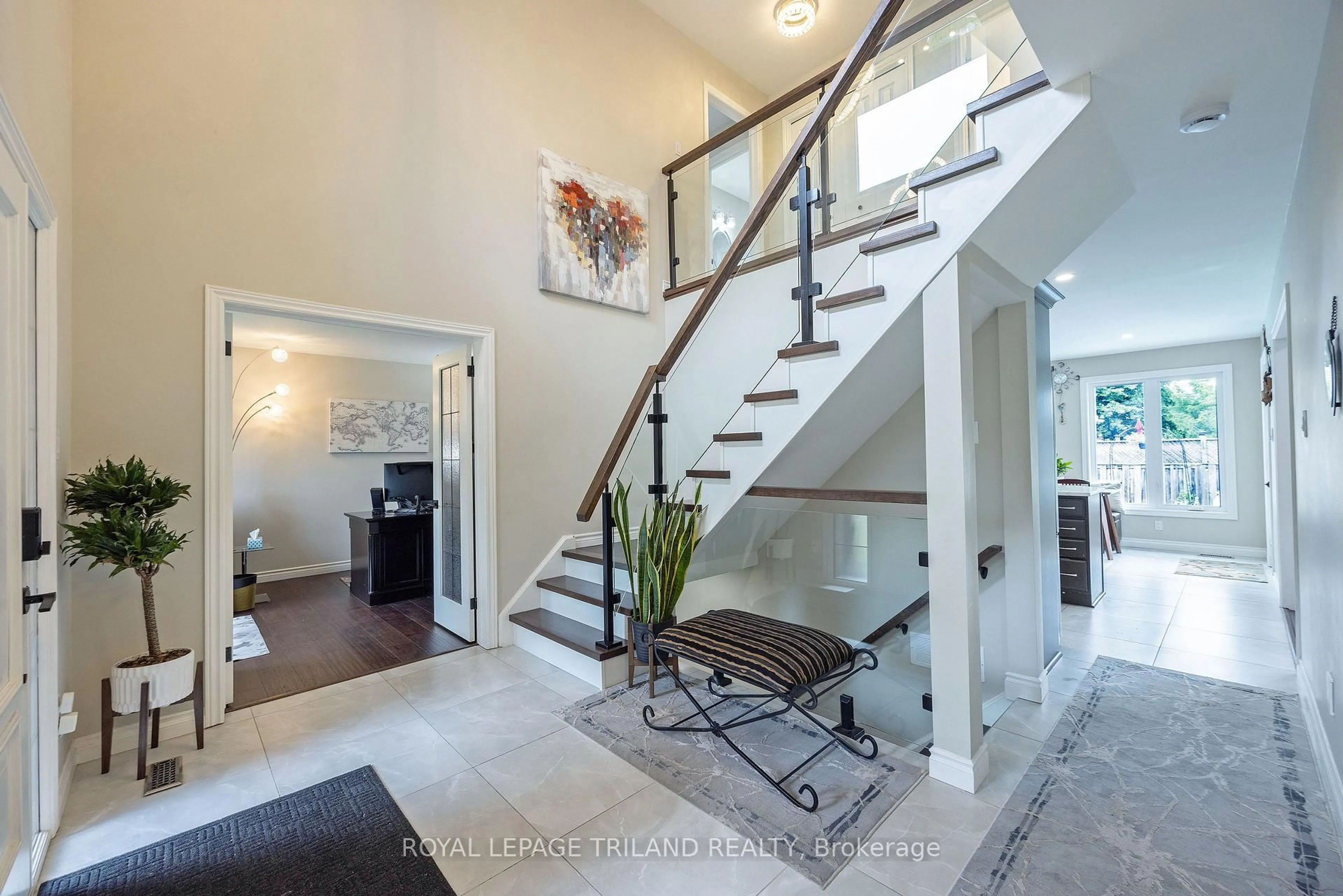 Unknown for 202 Pine Valley Dr, London South Ontario N6J 4N7