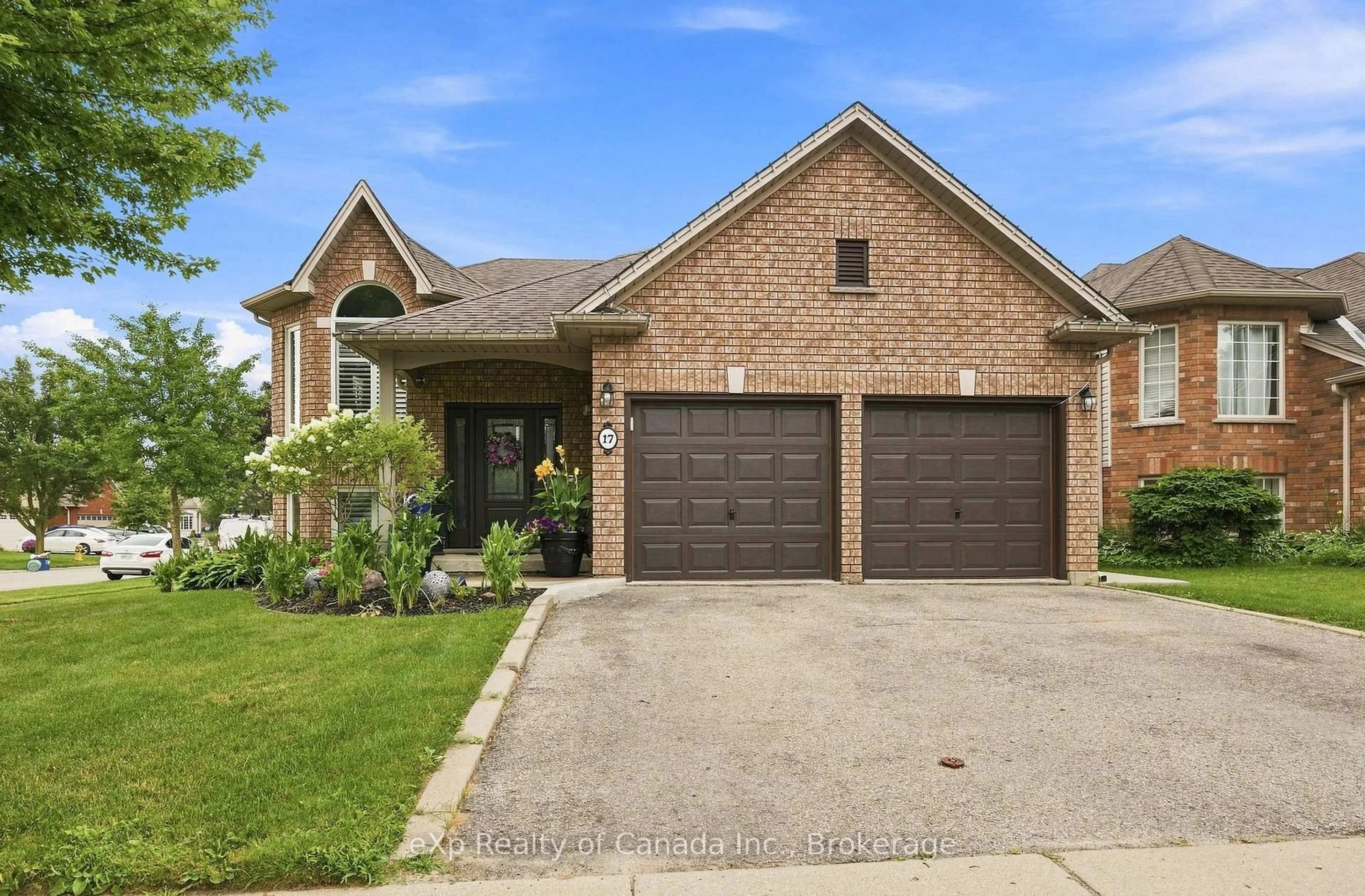 Home with brick exterior material, street for 17 Varley Cres, Brantford Ontario N3R 7Z3