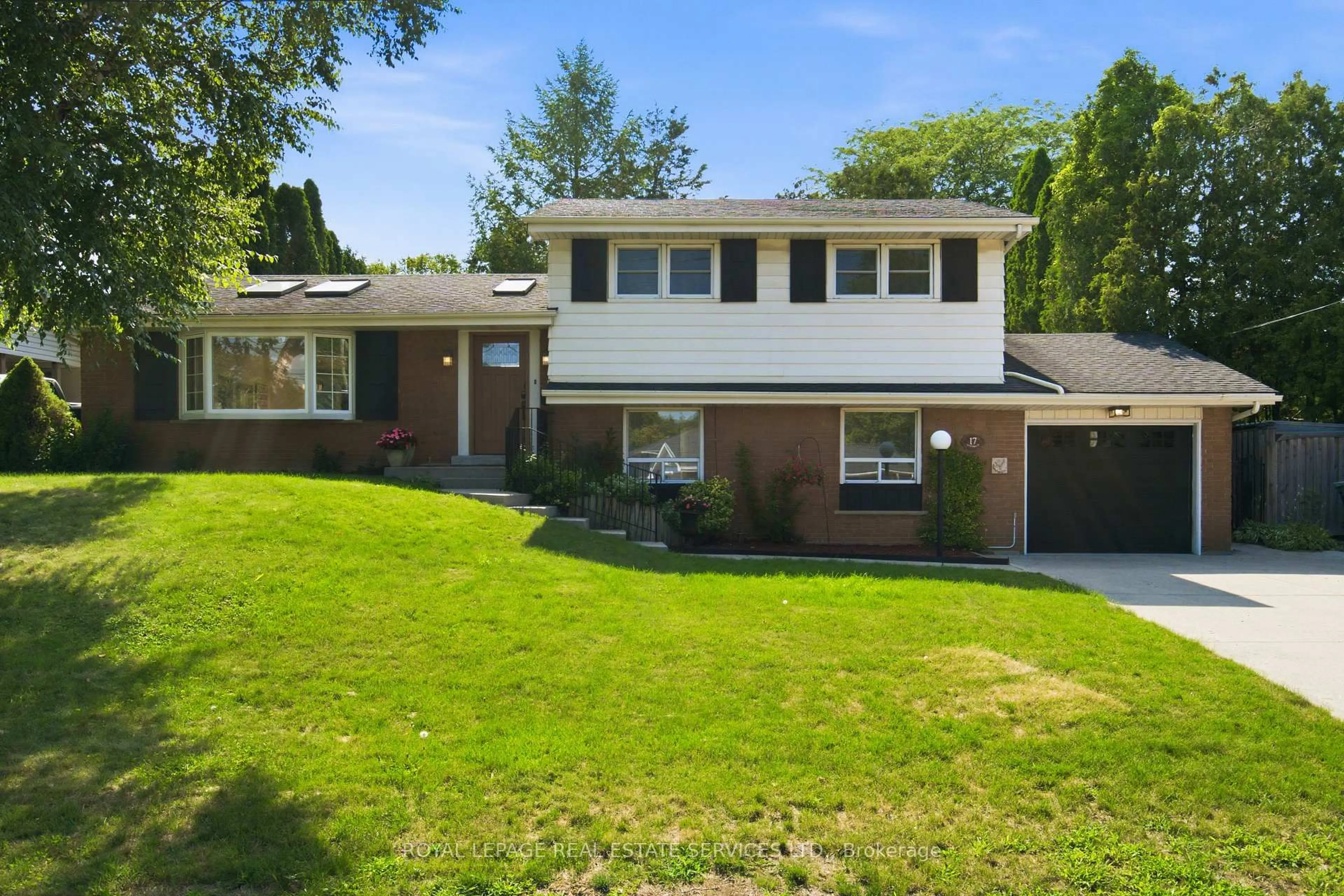 Home with brick exterior material, street for 17 Lynndale Dr, Hamilton Ontario L9H 3L4