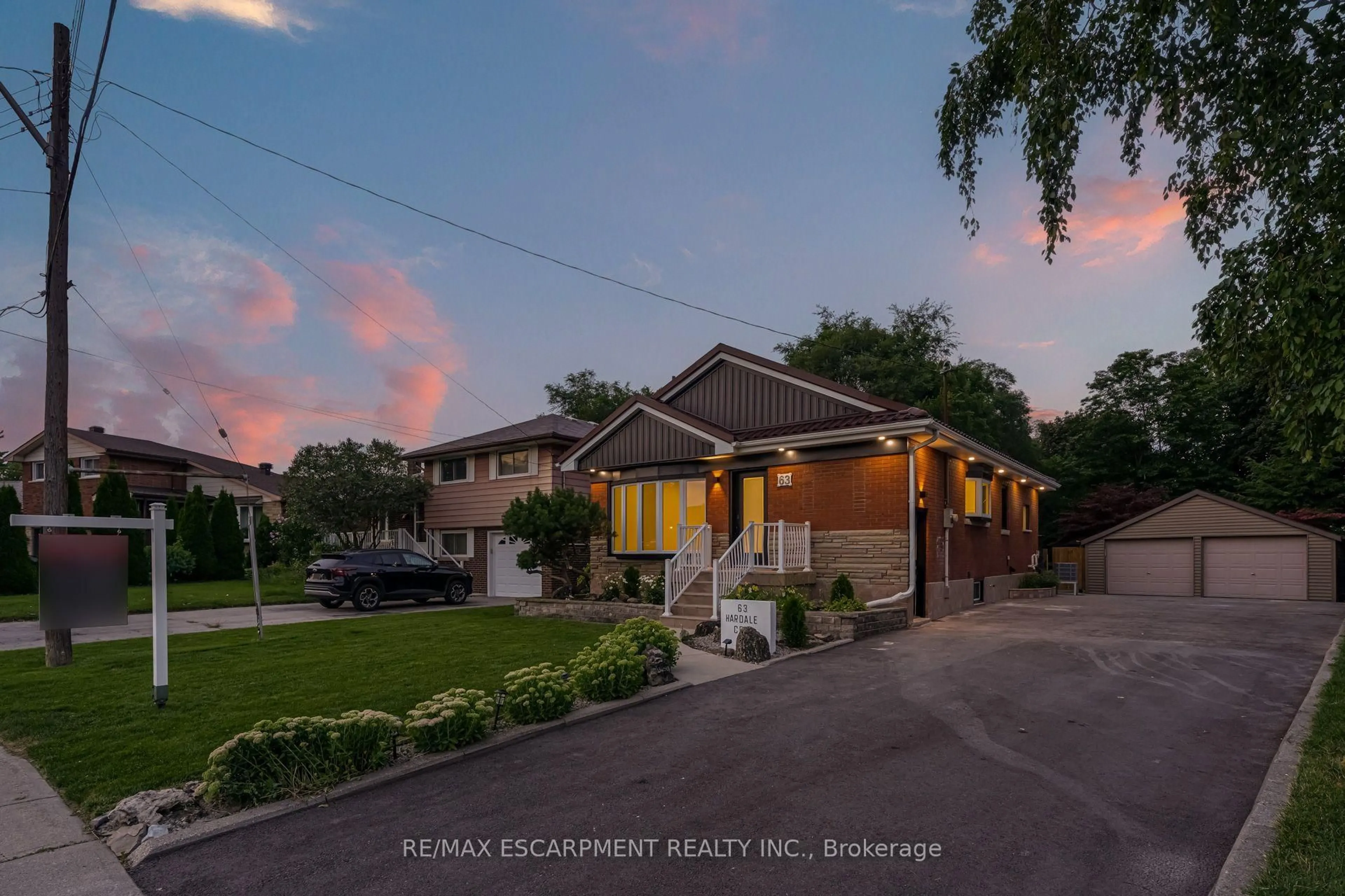 Unknown for 63 Hardale Cres, Hamilton Ontario L8T 1X9