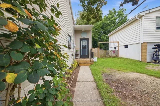 674 Hayball St, Woodstock 2