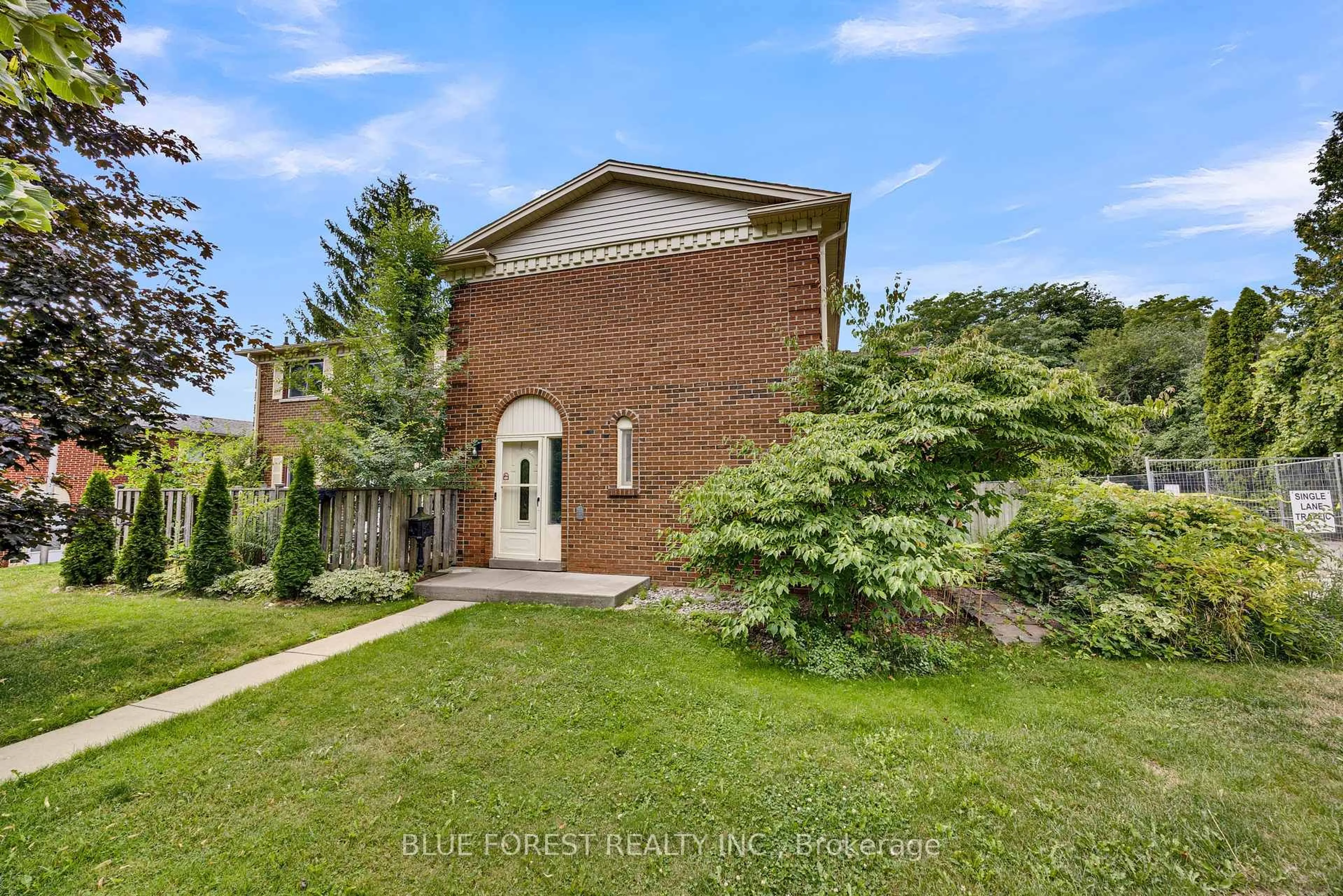 Unknown for 408 Homestead Crt #28, London North Ontario N6G 2E9