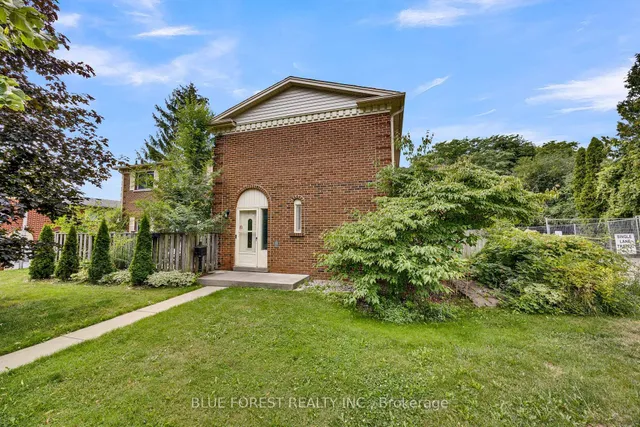 408 Homestead Crt #28, London North 3