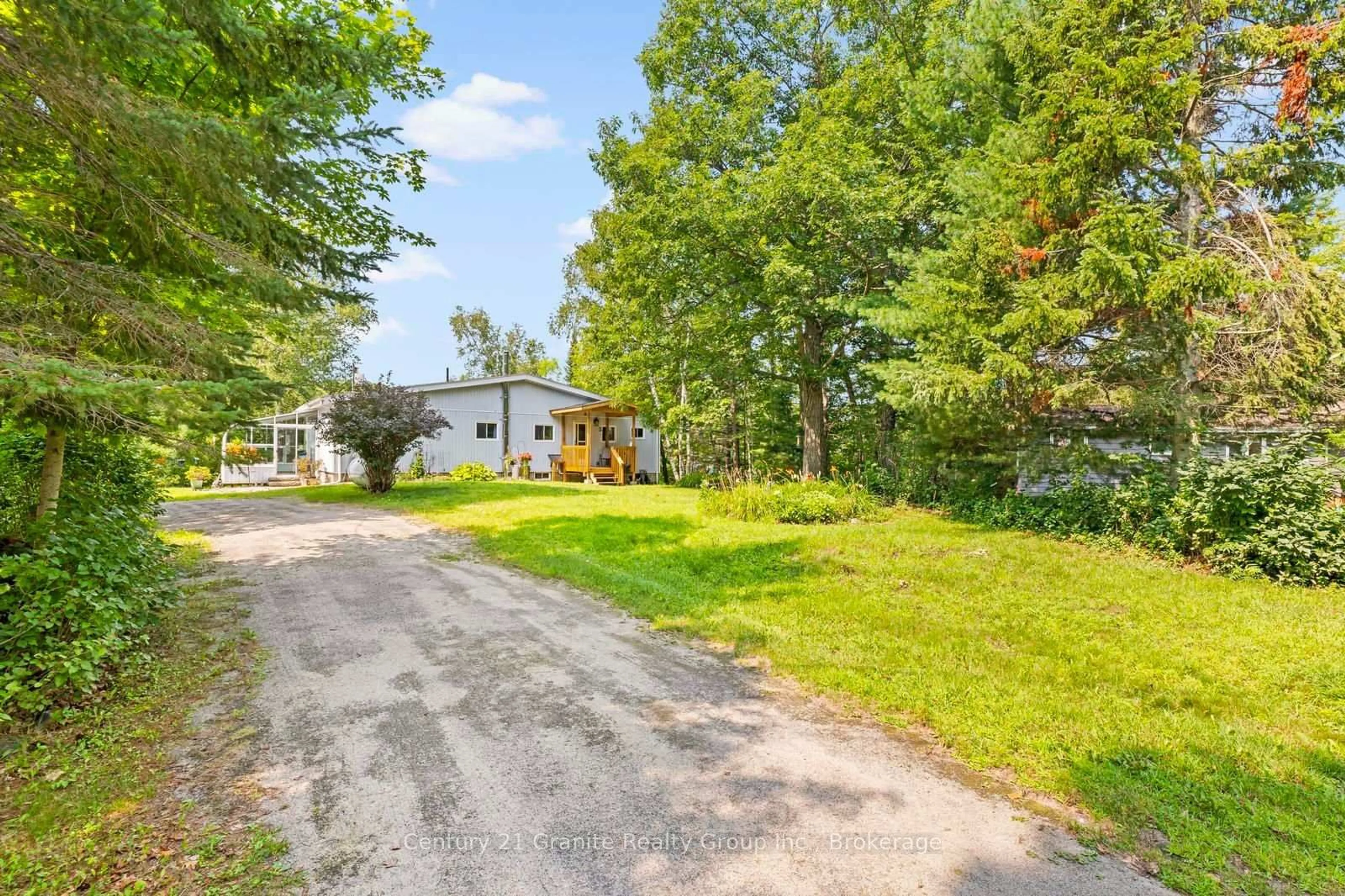 A pic from outside/outdoor area/front of a property/back of a property/a pic from drone, street for 64 Bentley Pl, Bancroft Ontario K0L 1C0