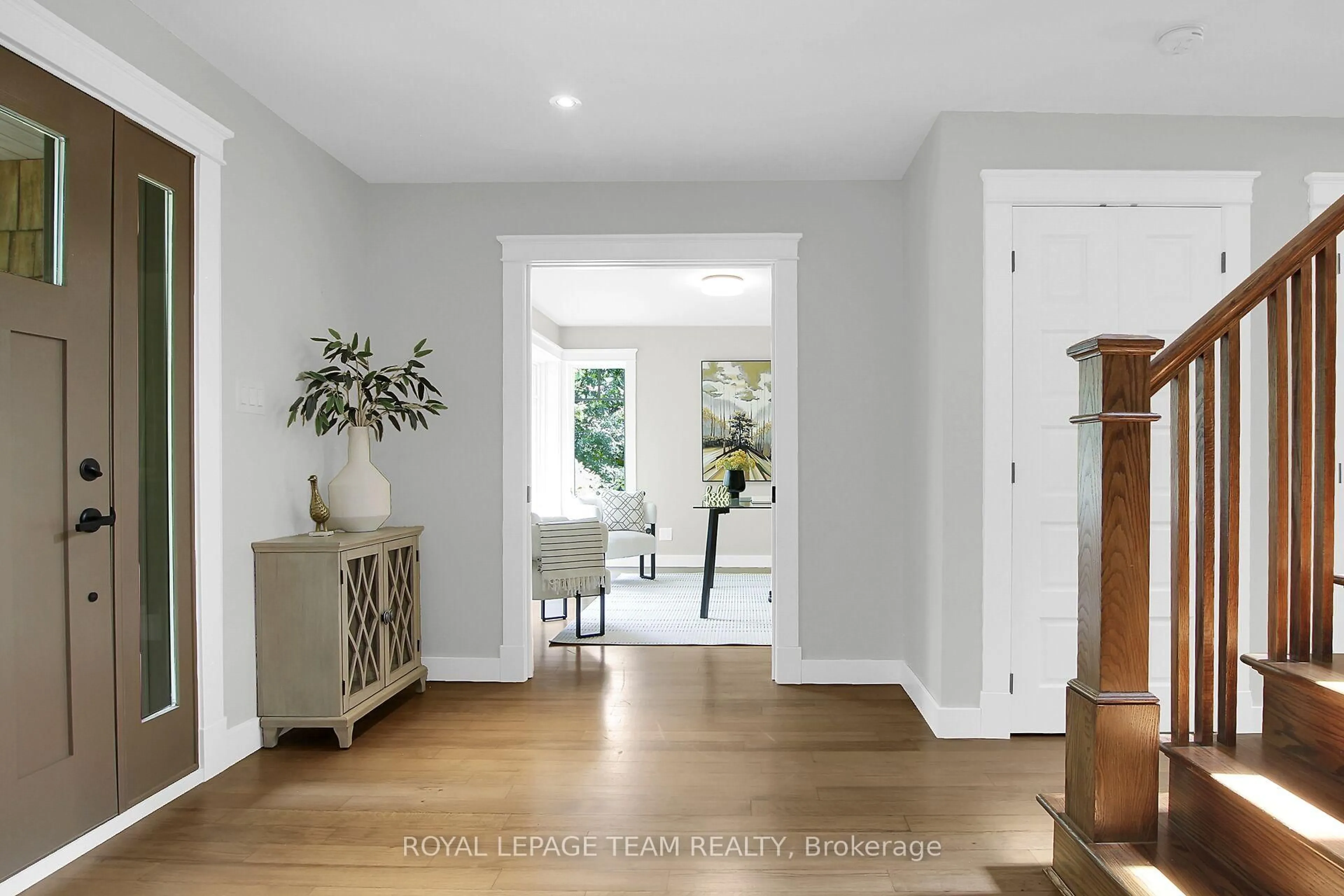 Indoor entryway for 1724 Century Rd, Kars Ontario K0A 2E0