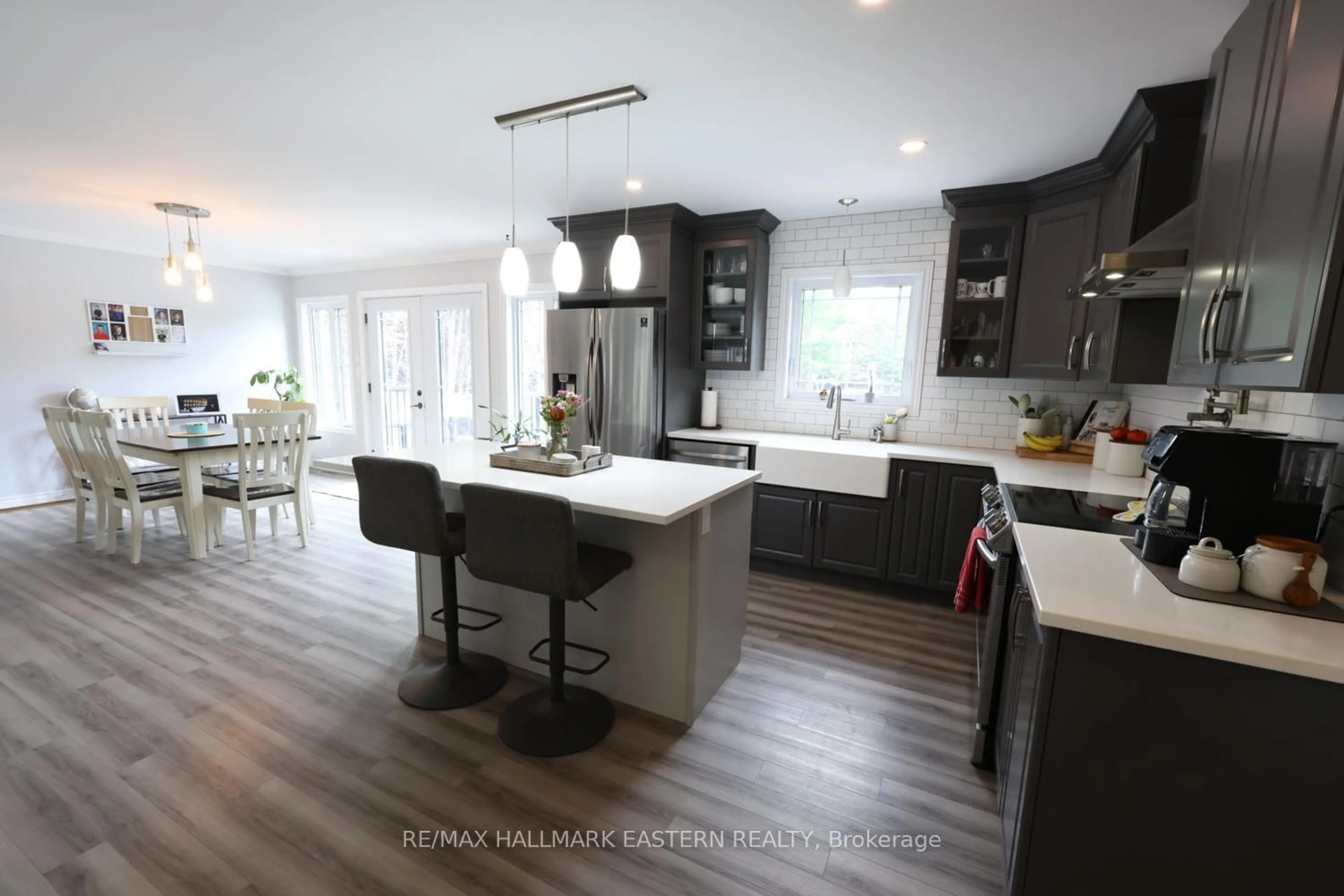 Open concept kitchen, unknown for 639 8th Line, Douro-Dummer Ontario K0L 2V0