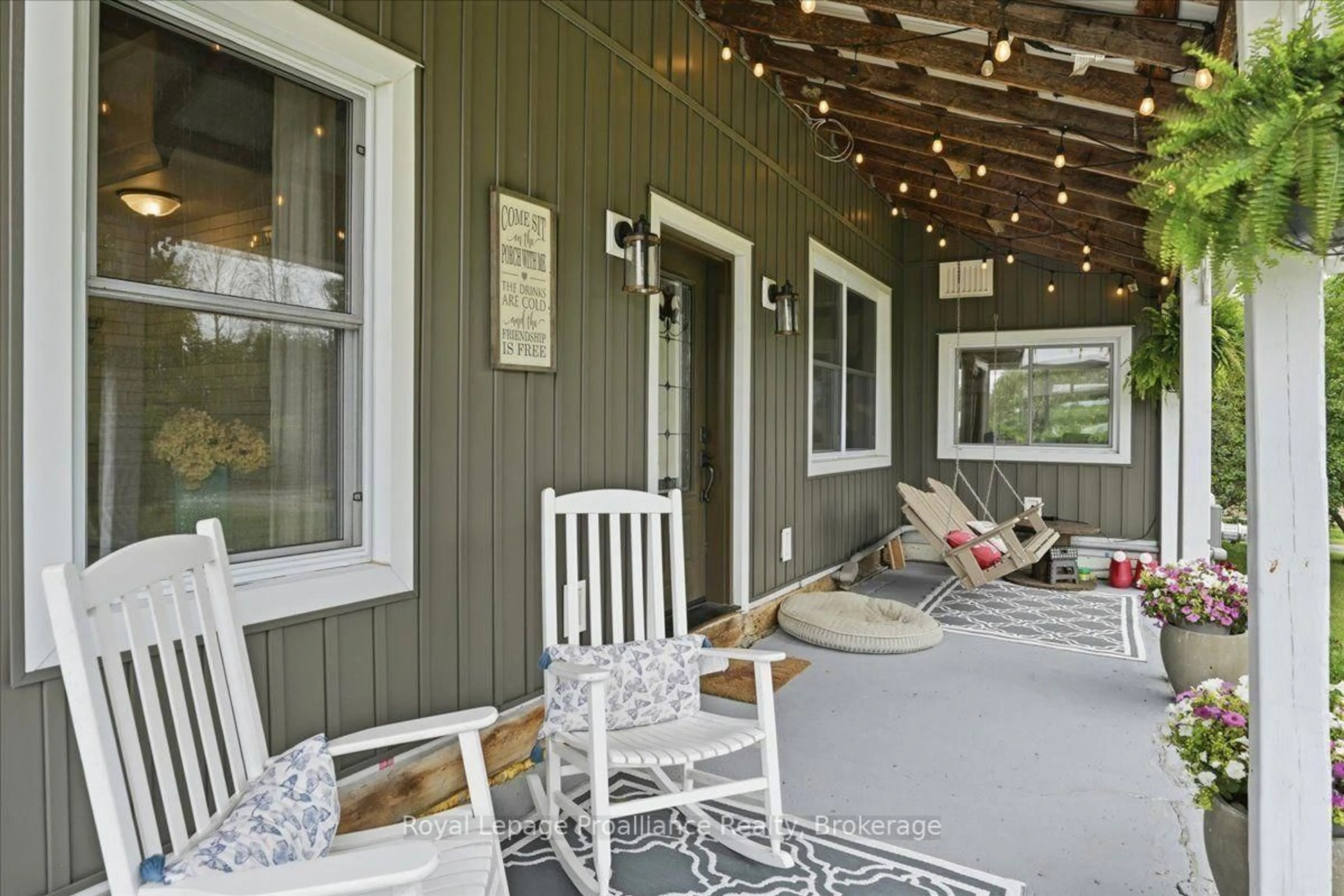 Patio, street for 276 Gospel Rd, Denbigh Ontario K0L 1L0