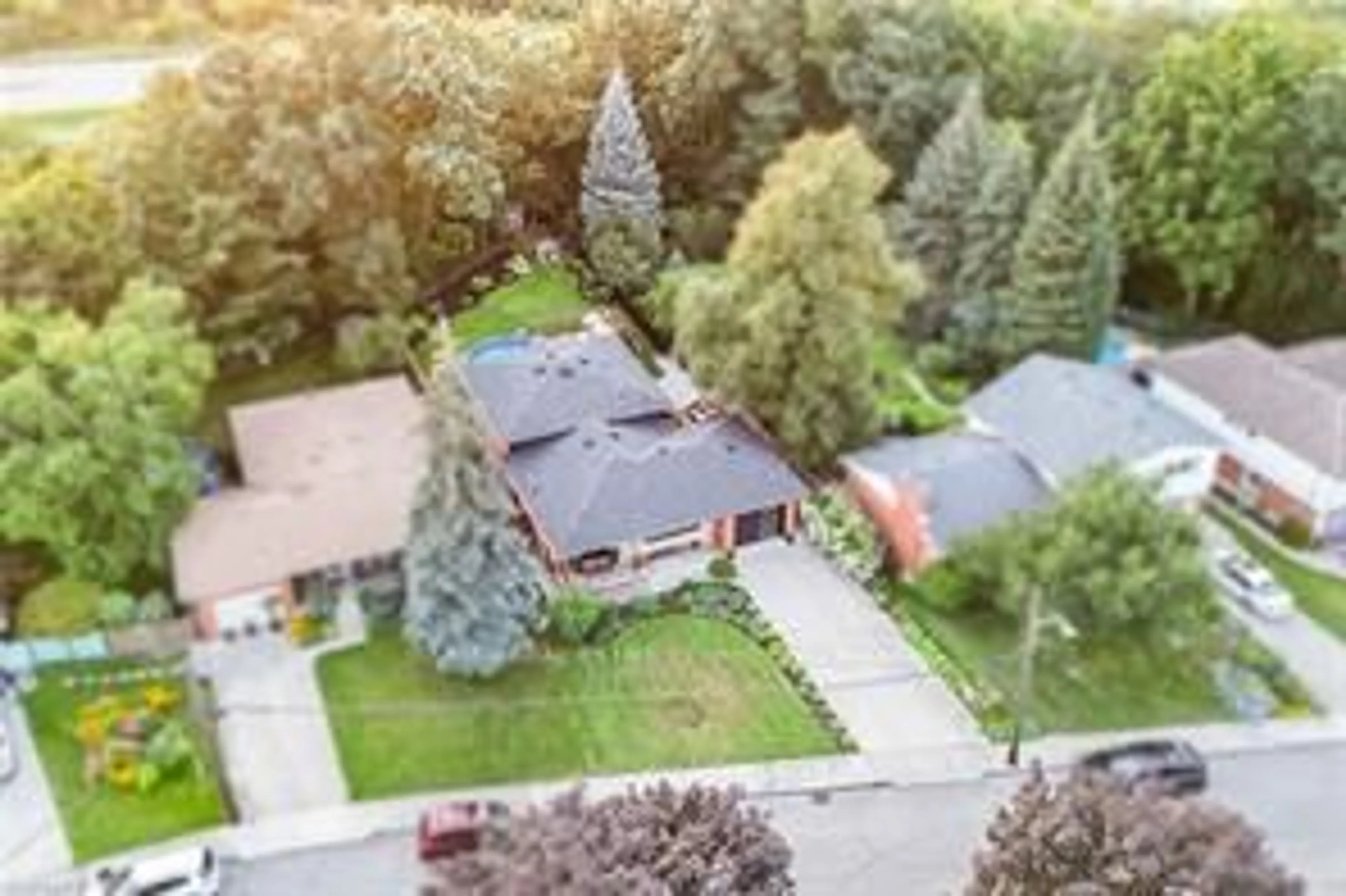 A pic from outside/outdoor area/front of a property/back of a property/a pic from drone, street for 24 Garvey Cres, Hamilton Ontario L8K 3X1