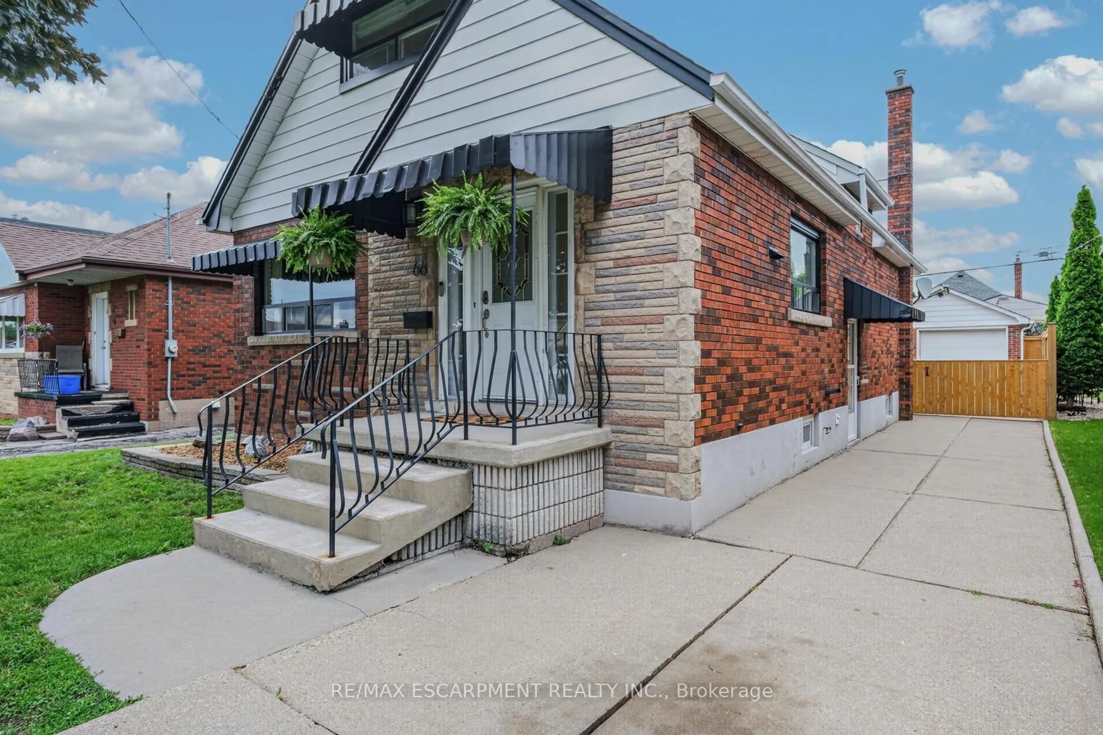 Unknown for 66 Paling Crt, Hamilton Ontario L8H 5J2