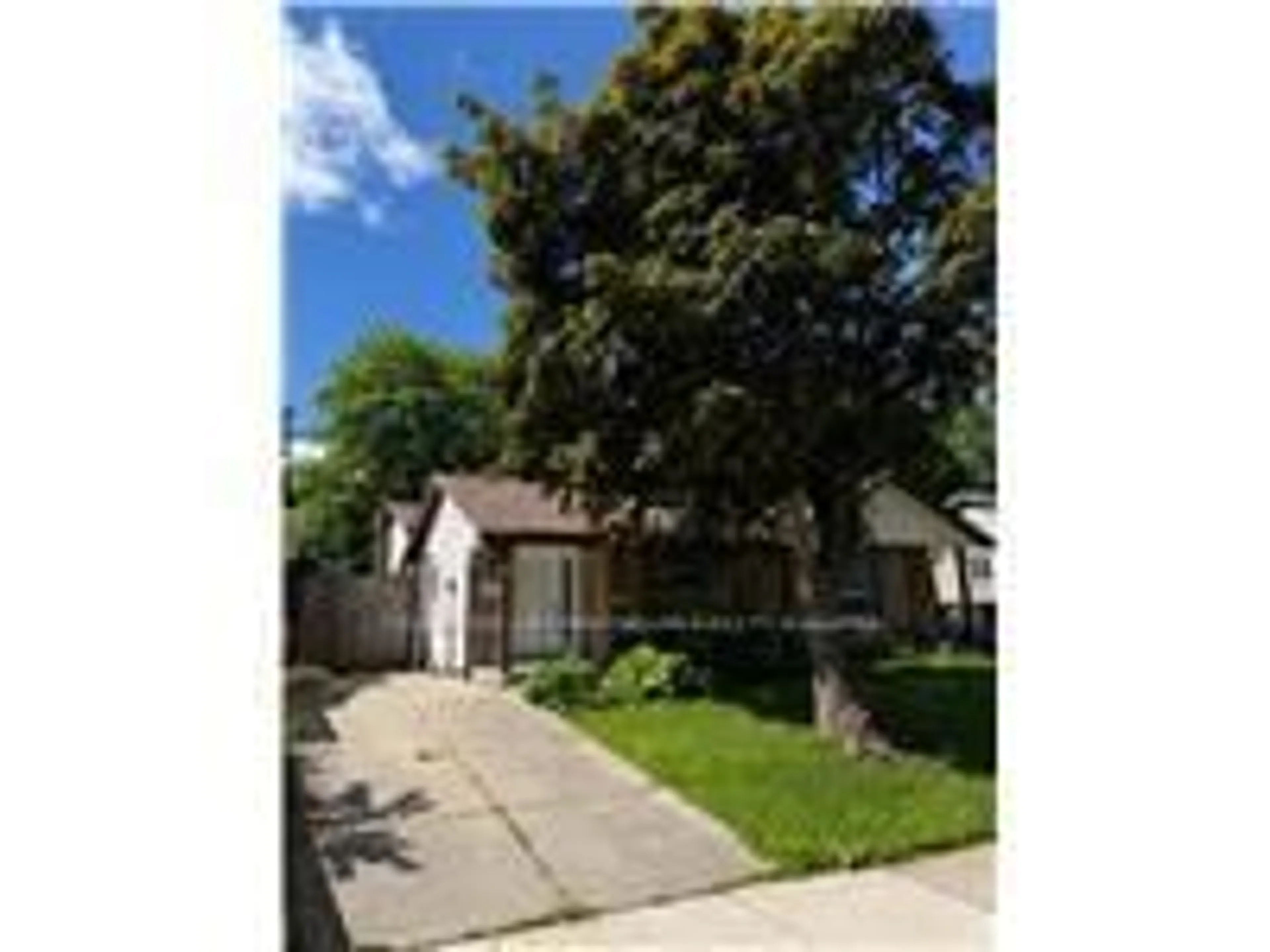 Unknown for 94 WENDOVER Dr, Hamilton Ontario L9C 5X5