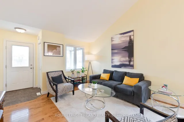 87 Pine Valley Dr, St. Thomas 2