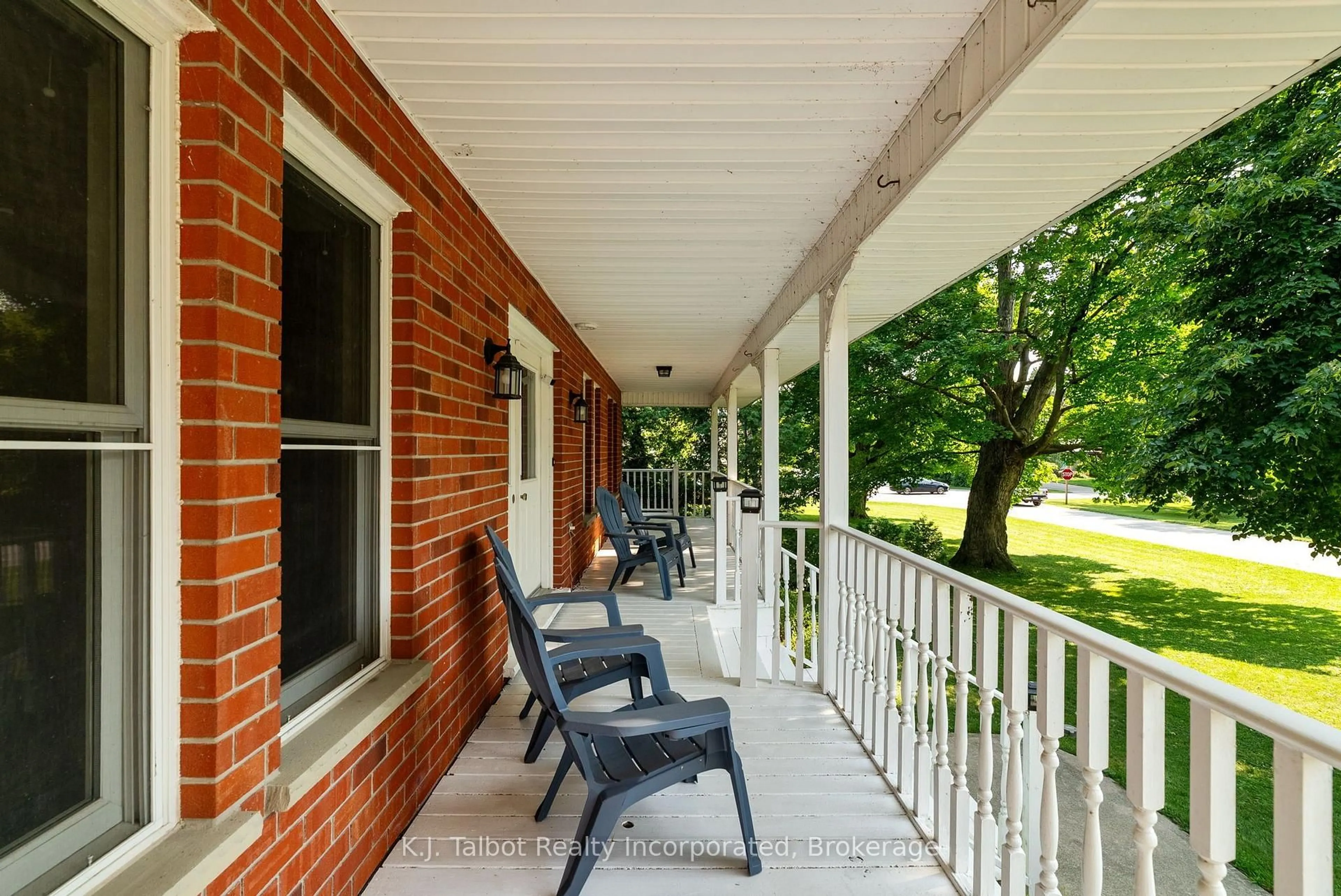 Patio, street for 4 John Ave, Bluewater Ontario N0M 1G0