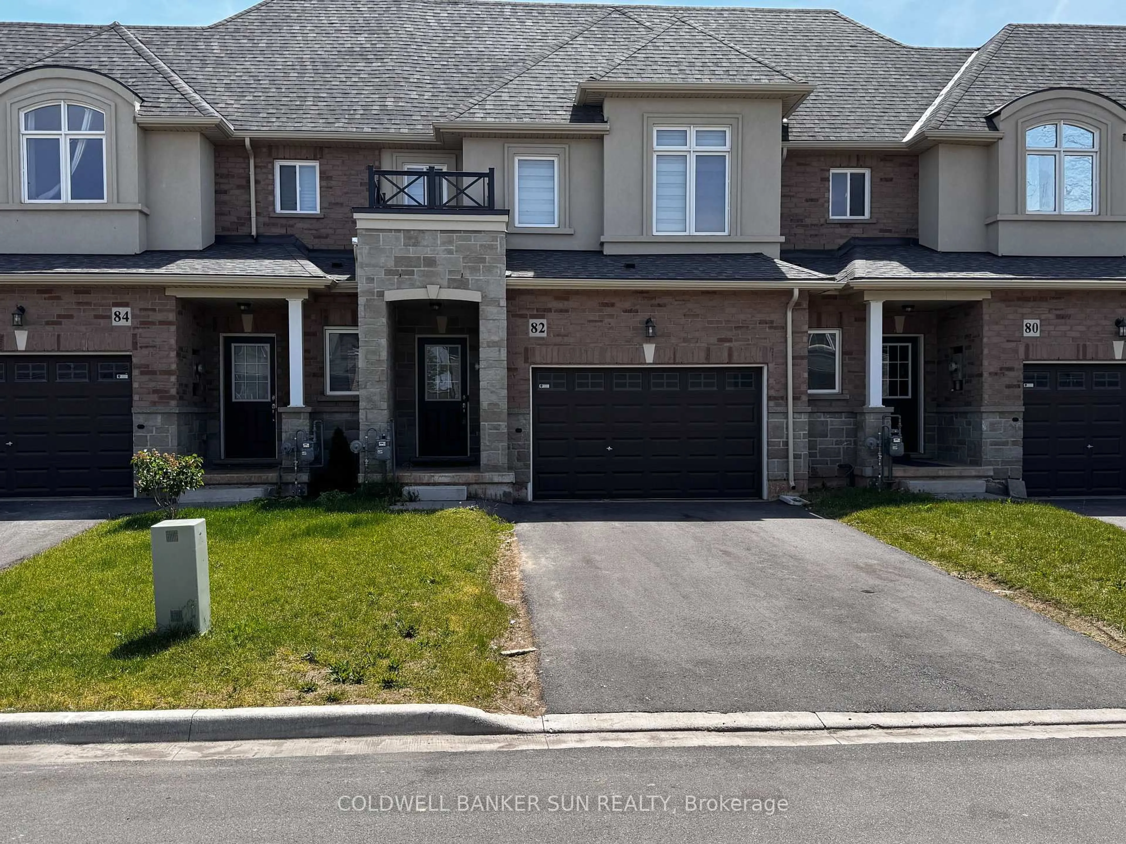 Home with brick exterior material, street for 82 Pinot Cres, Hamilton Ontario L8E 0J9