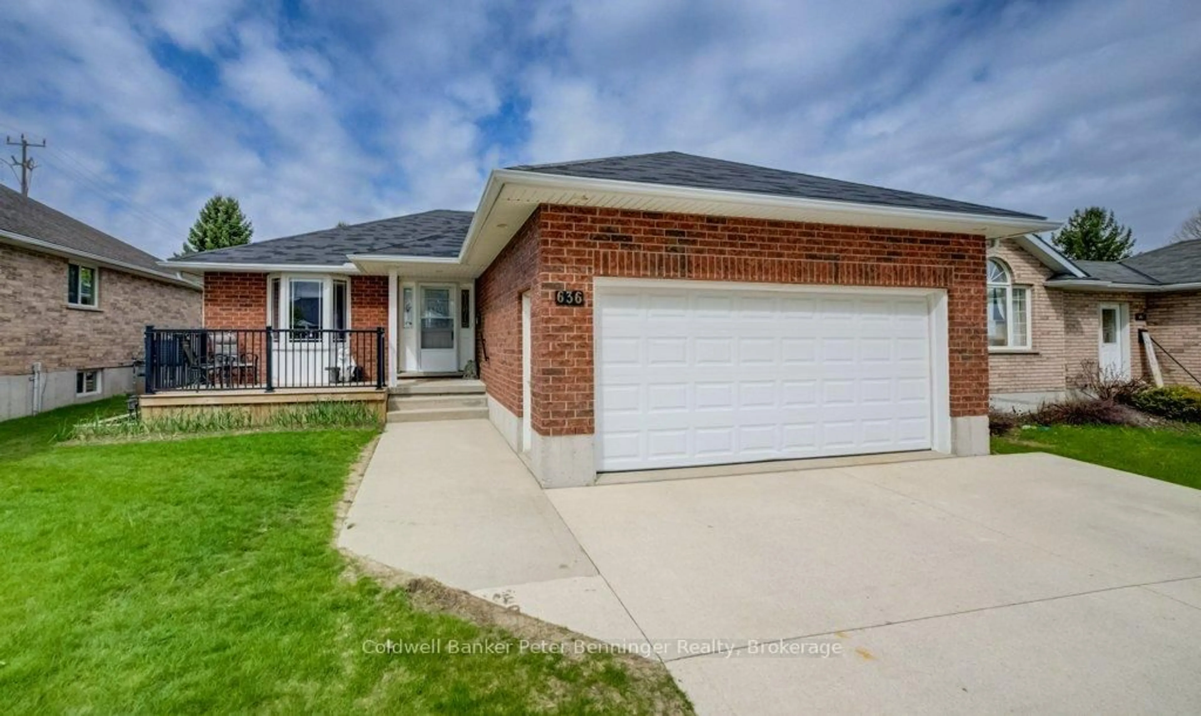 Home with brick exterior material, street for 636 22nd Ave, Hanover Ontario N4N 3W7