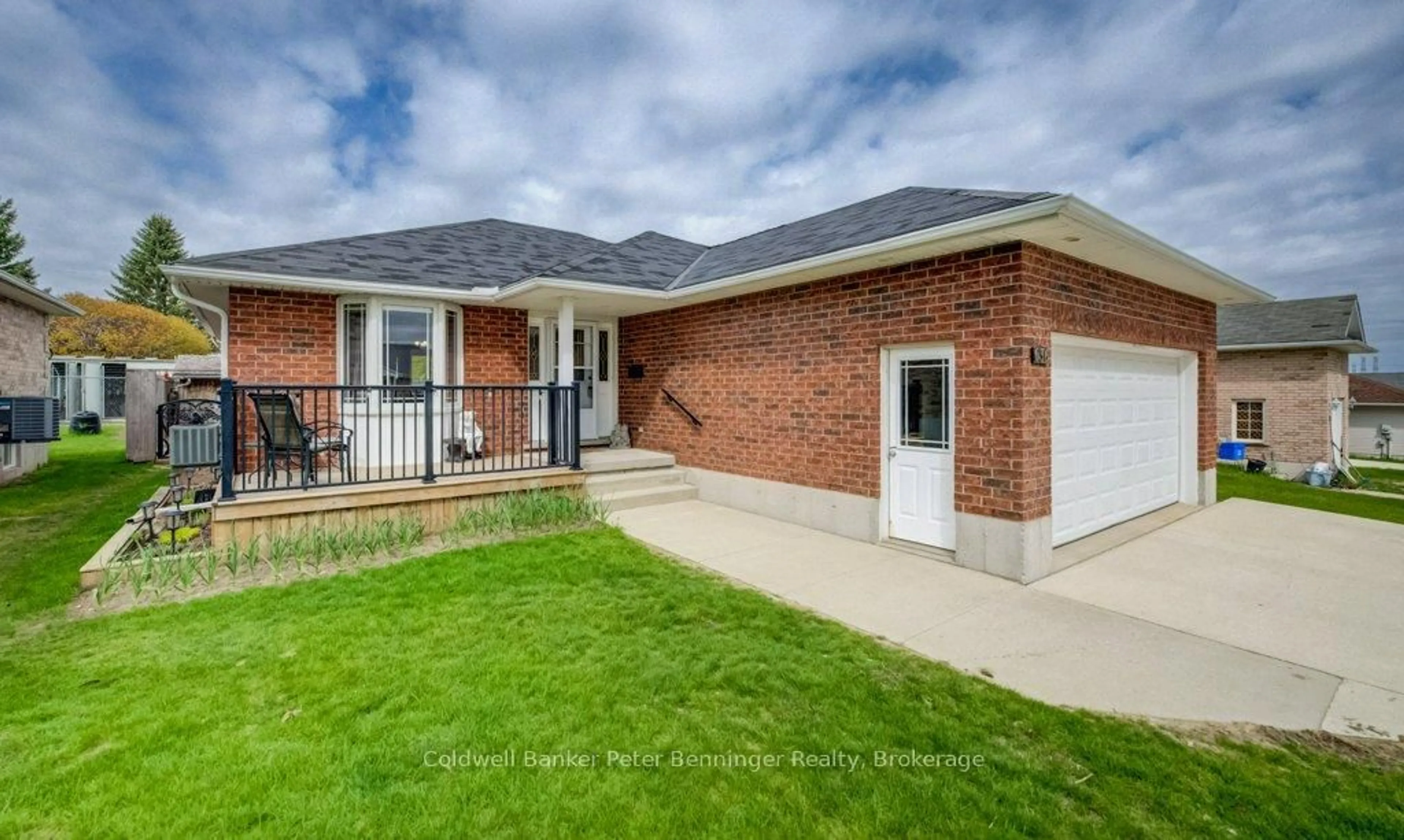 Home with brick exterior material, street for 636 22nd Ave, Hanover Ontario N4N 3W7