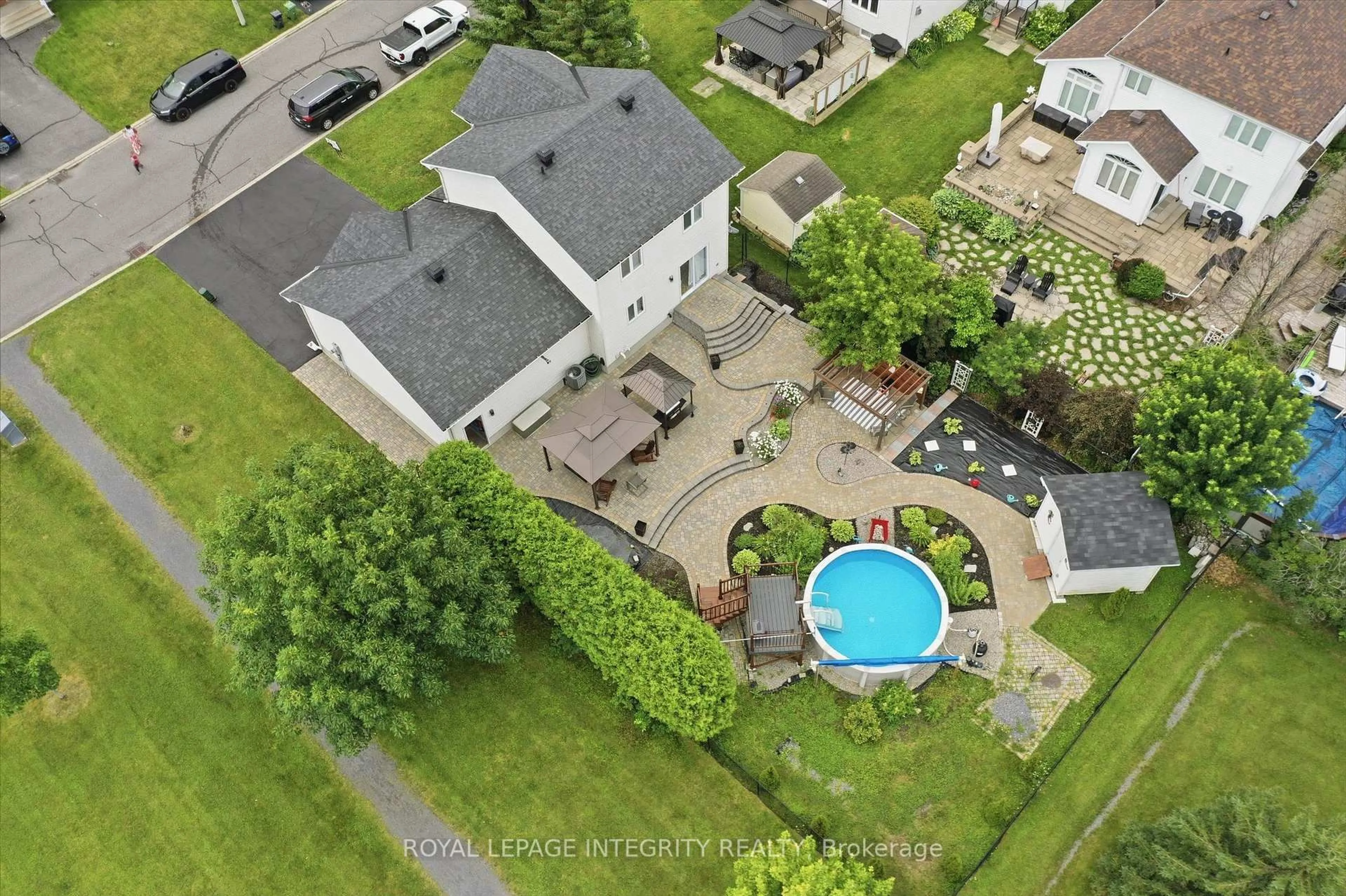 A pic from outside/outdoor area/front of a property/back of a property/a pic from drone, water/lake/river/ocean view for 36 Frontenac Blvd, Russell Ontario K0A 1W0