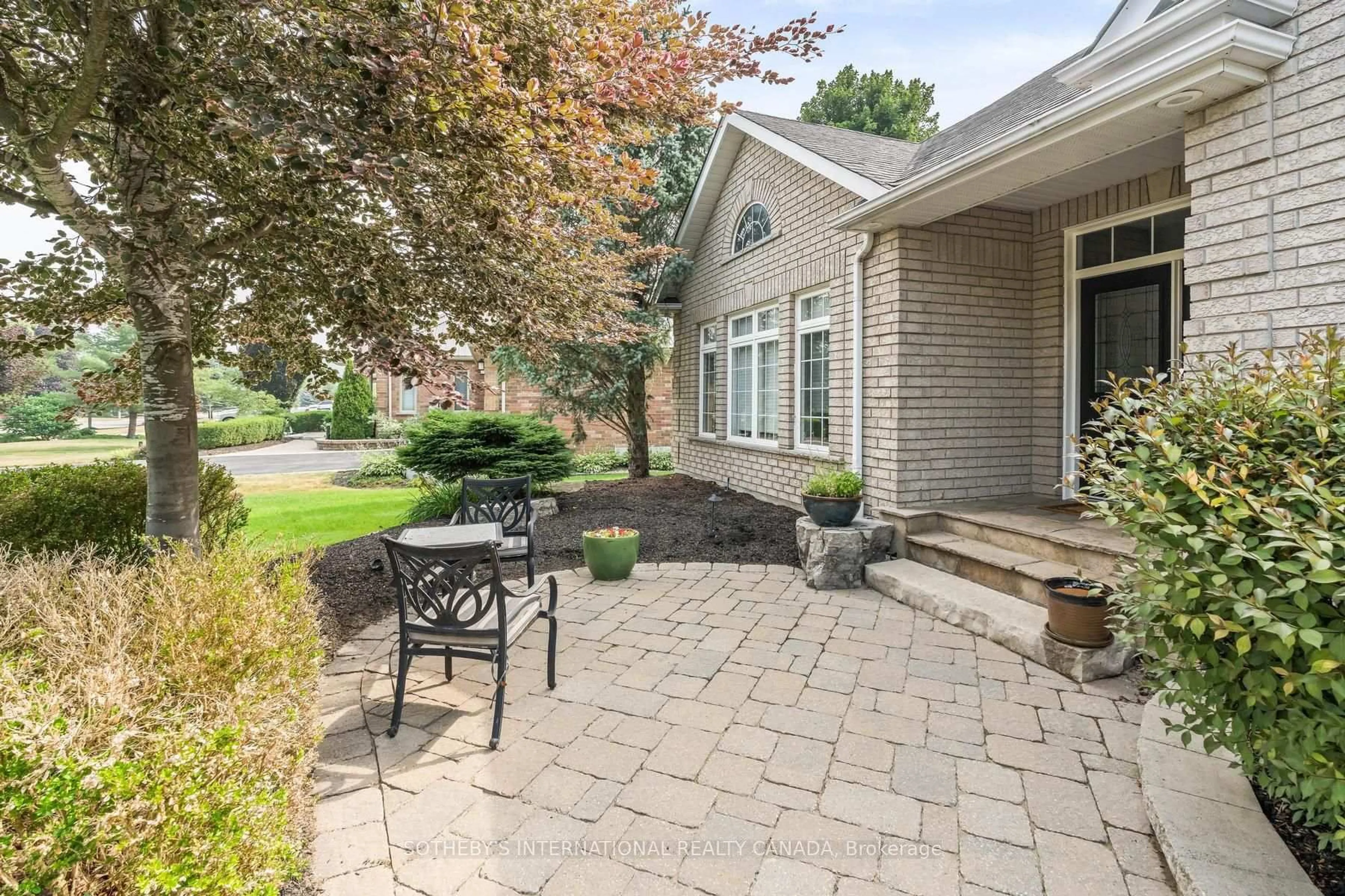 Patio, street for 159 Delarmbro Dr, Erin Ontario N0B 1T0