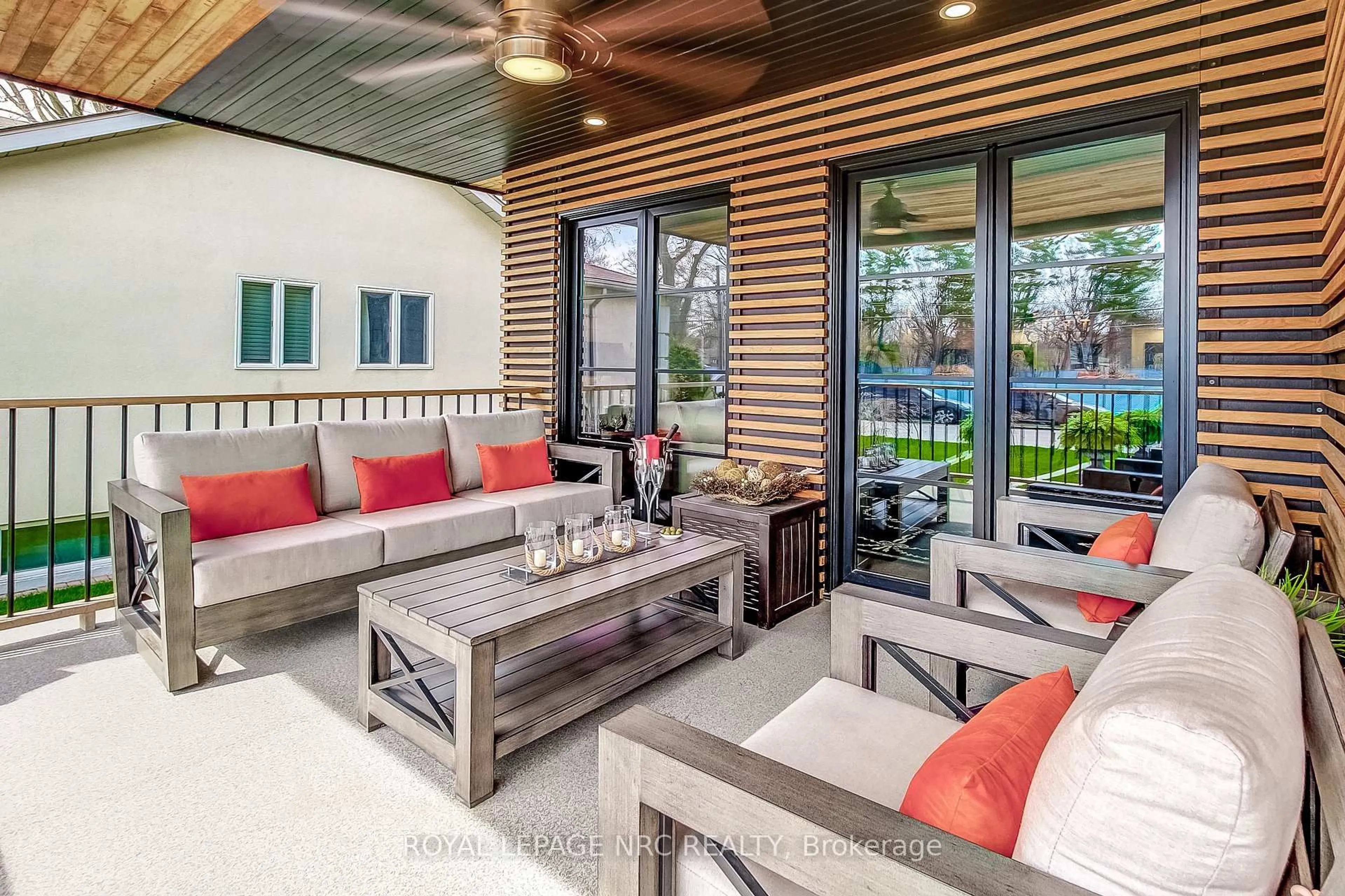 Patio, water/lake/river/ocean view for 33 Gage St, Niagara-on-the-Lake Ontario L0S 1J0