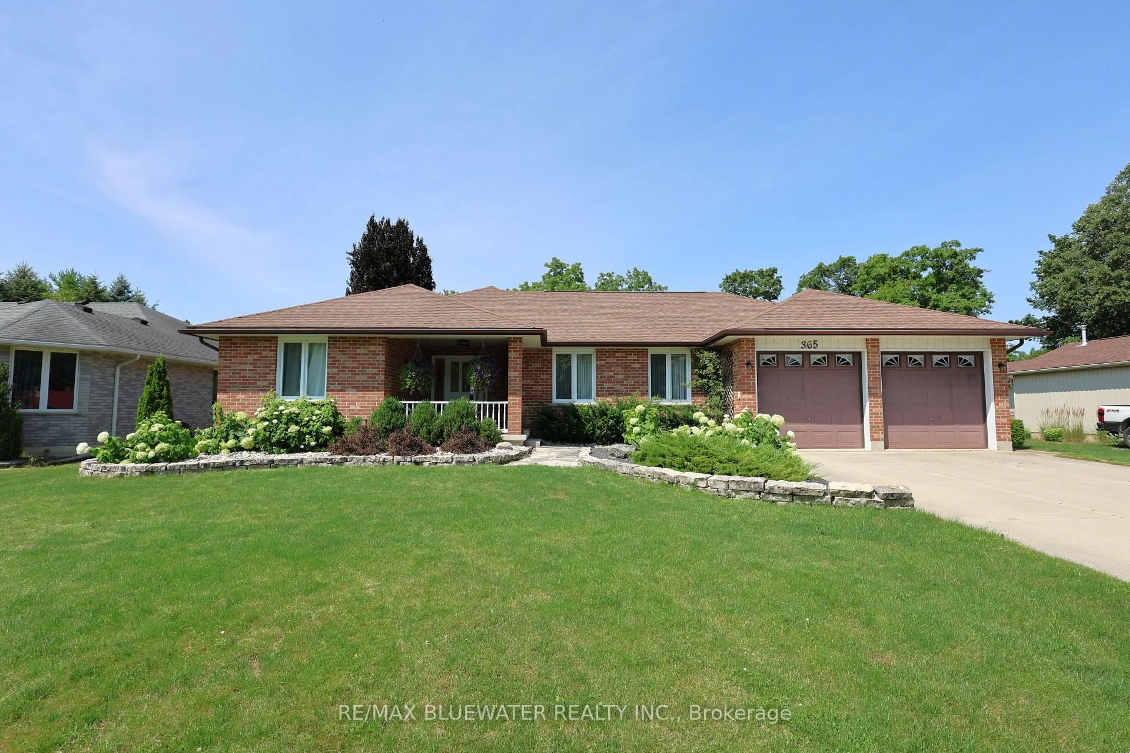 Home with brick exterior material, water/lake/river/ocean view for 365 Station St, North Middlesex Ontario N0M 2K0