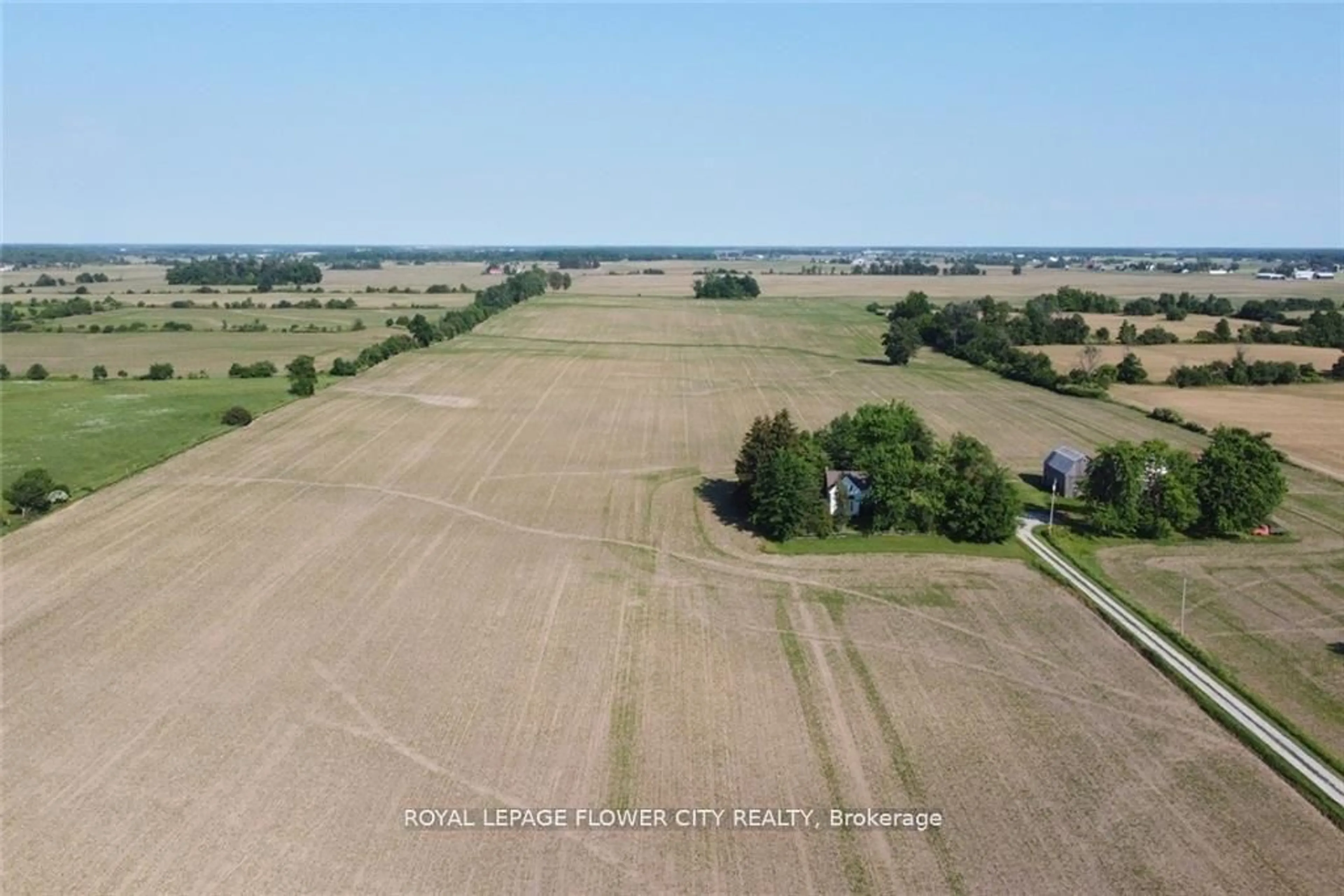 A pic from outside/outdoor area/front of a property/back of a property/a pic from drone, unknown for 422 MCCLUNG Rd, Haldimand Ontario N3W 1T9