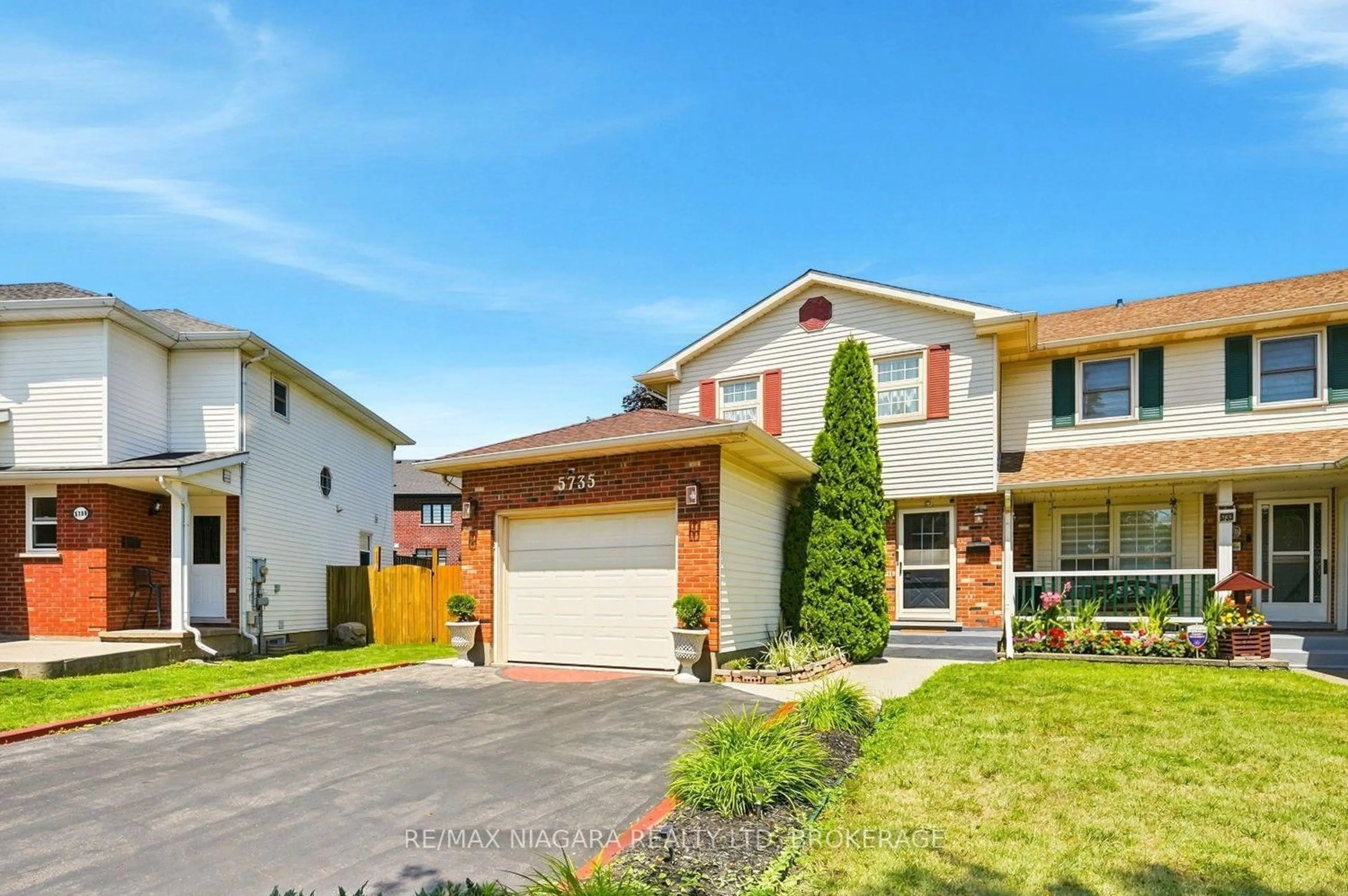 Home with brick exterior material, street for 5735 Deerbrook St, Niagara Falls Ontario L2G 7V7