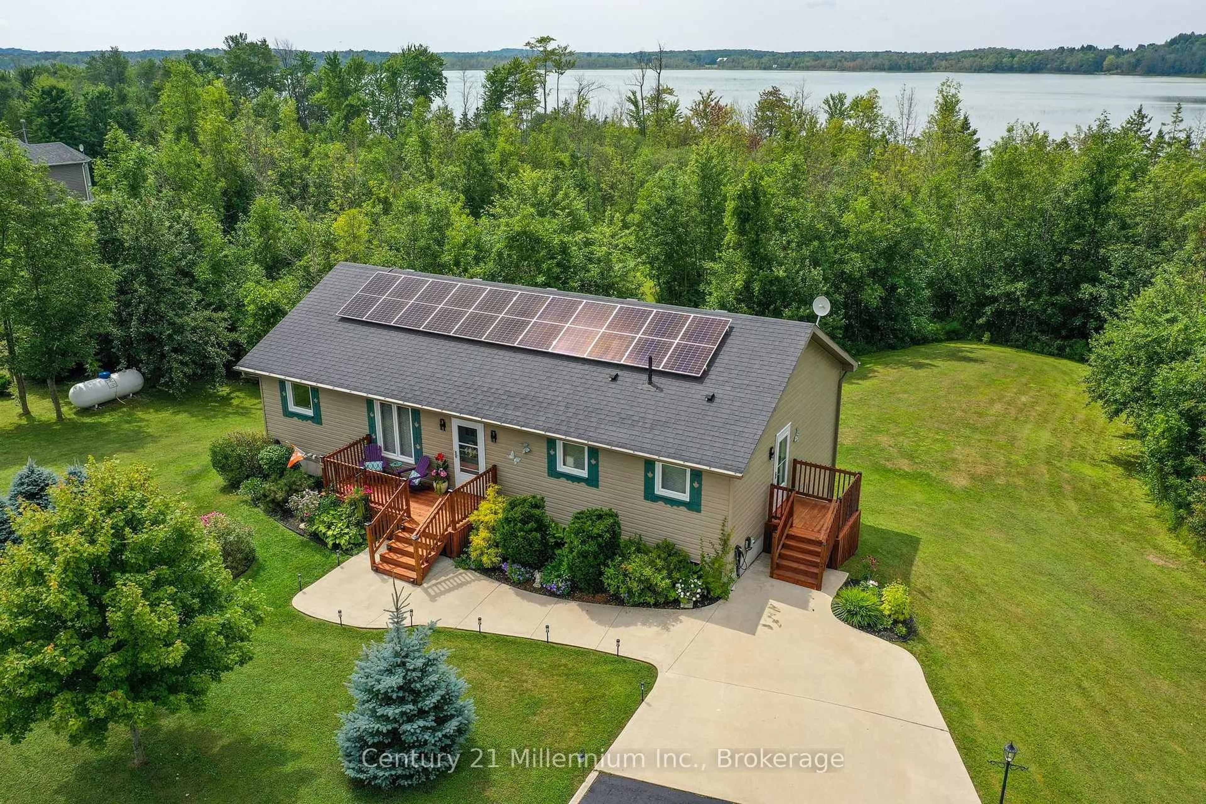 A pic from outside/outdoor area/front of a property/back of a property/a pic from drone, water/lake/river/ocean view for 126 Almur Dr, Georgian Bluffs Ontario N0H 2T0