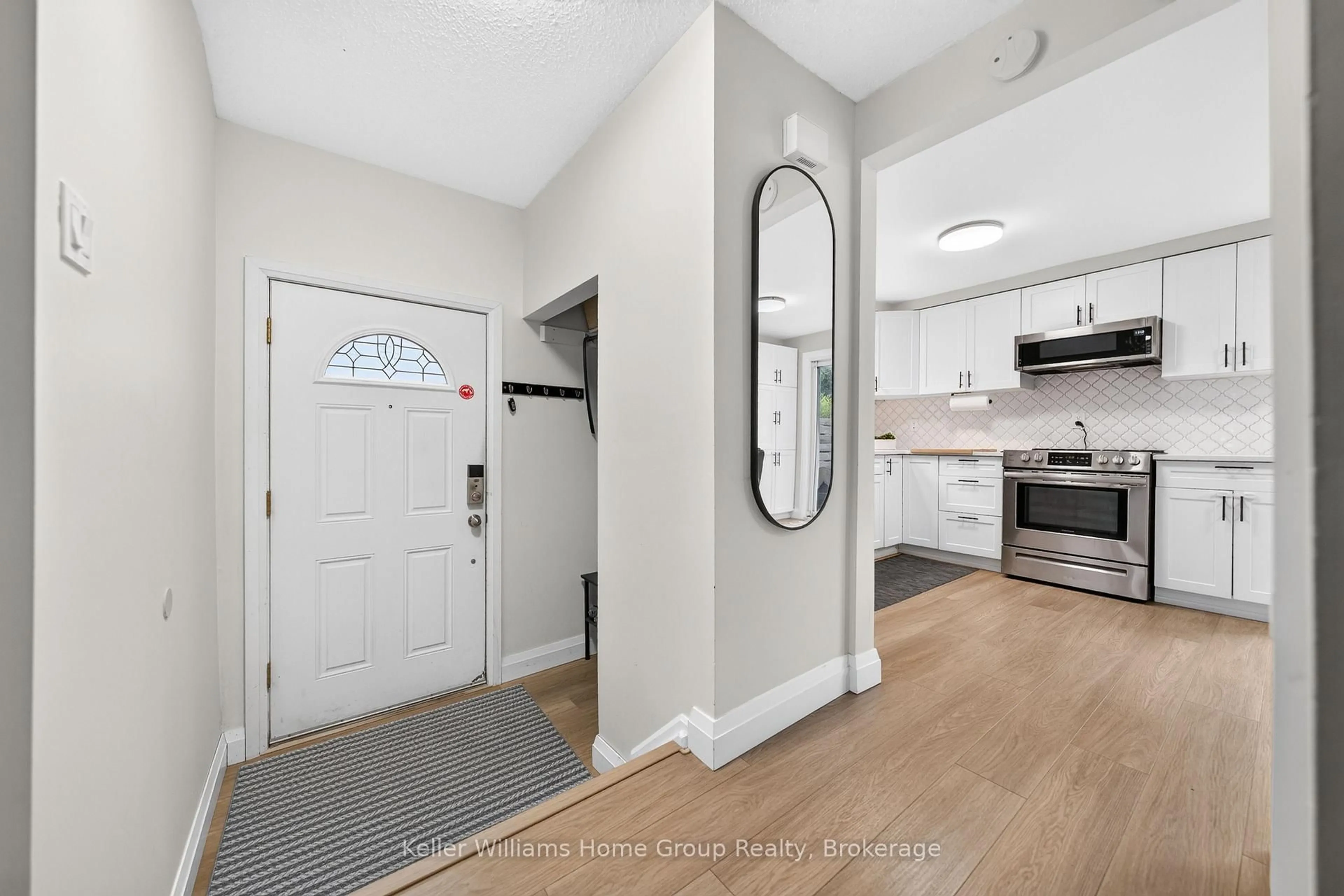 Indoor entryway for 85 Upton Cres, Guelph Ontario N1E 6P6