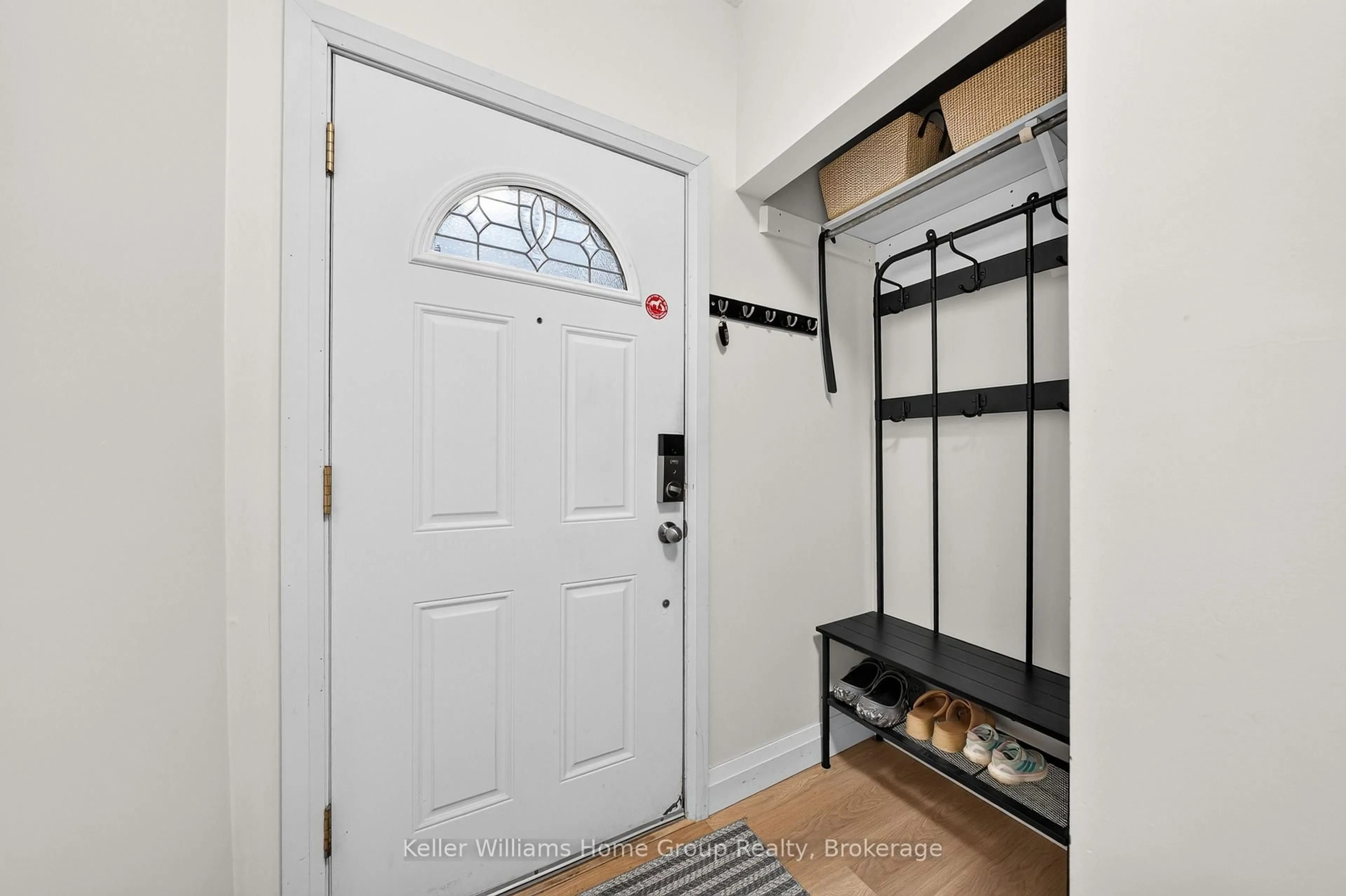 Indoor entryway for 85 Upton Cres, Guelph Ontario N1E 6P6