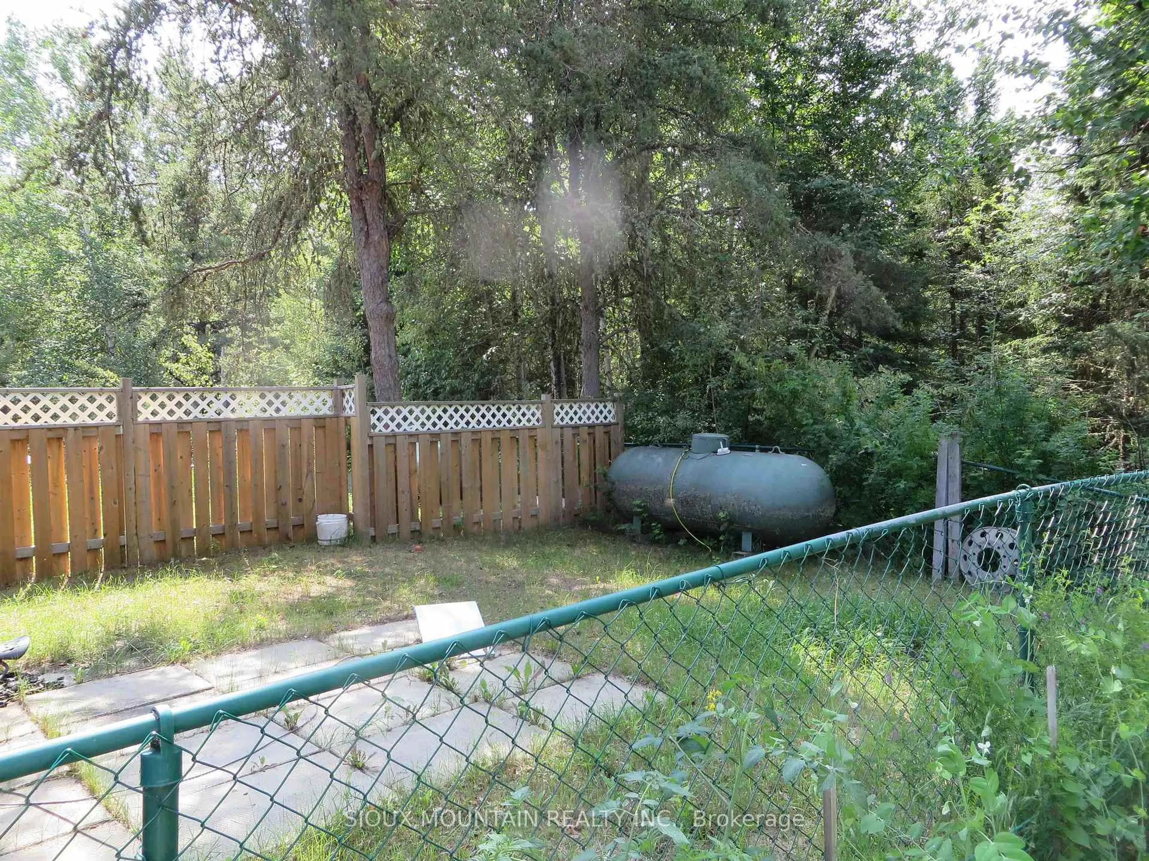 Unknown for 55 Lakeview Crescent, Pickle Lake Ontario P0V 3A0