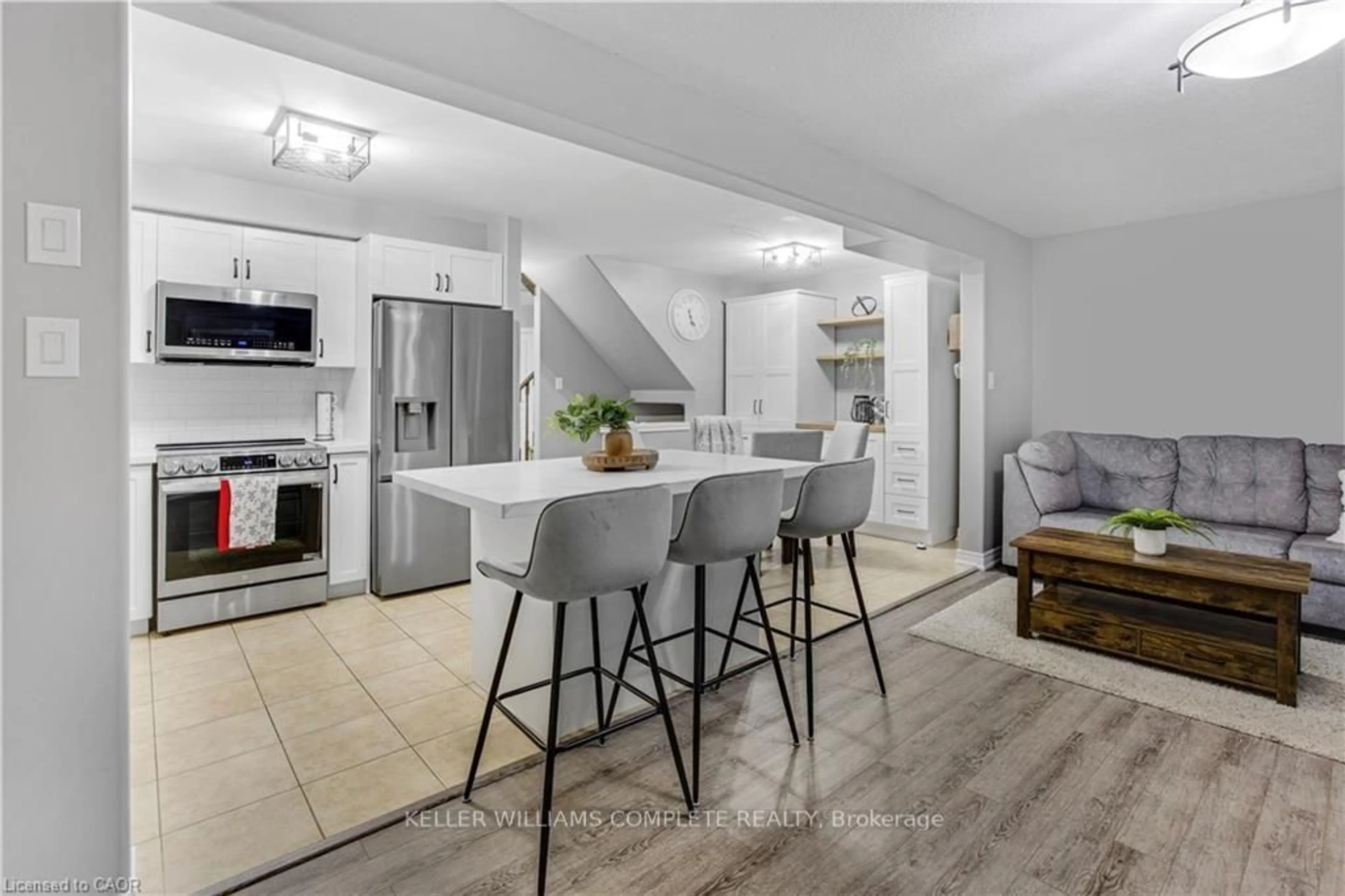 Open concept kitchen, unknown for 4465 COMFORT Cres, Lincoln Ontario L3J 1M3