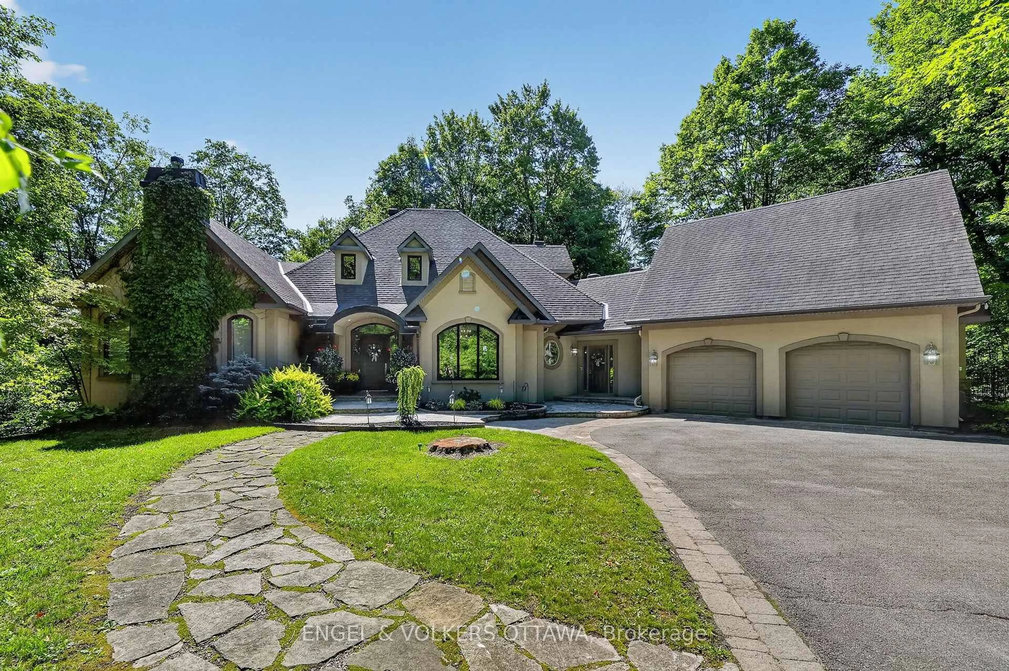 Home with brick exterior material, street for 1412 HOUSTON Cres, Ottawa Ontario K2W 1B6