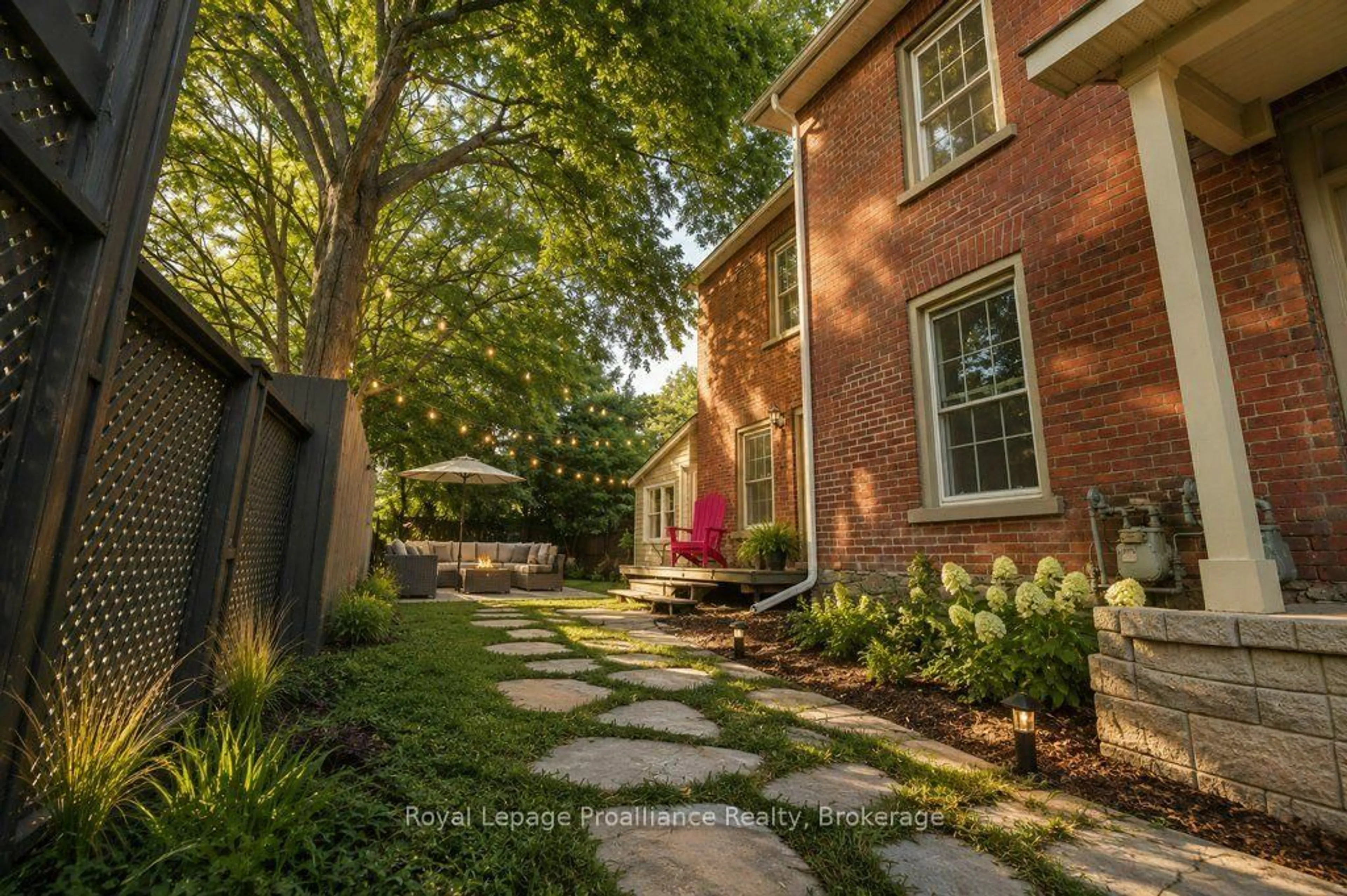 Home with brick exterior material, street for 275 Charles St, Belleville Ontario K8N 3M7