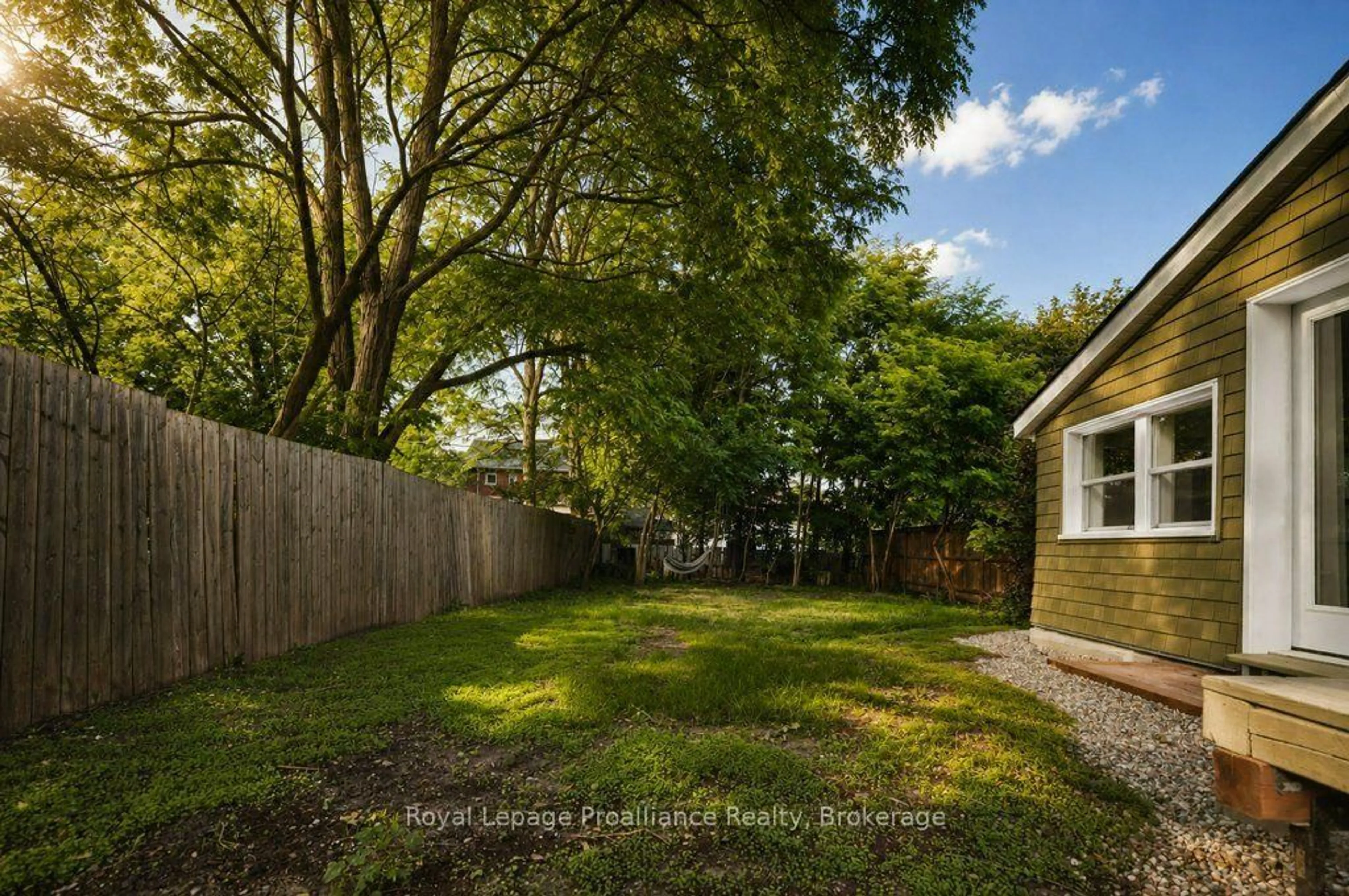 A pic from outside/outdoor area/front of a property/back of a property/a pic from drone, forest/trees view for 275 Charles St, Belleville Ontario K8N 3M7