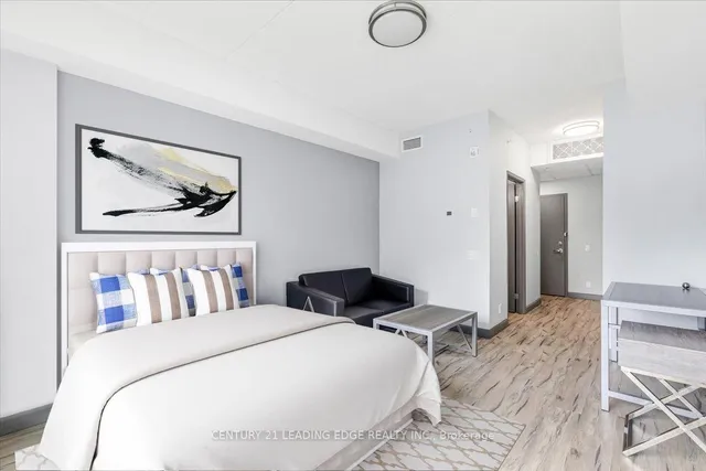77 Leland St #214, Hamilton 4