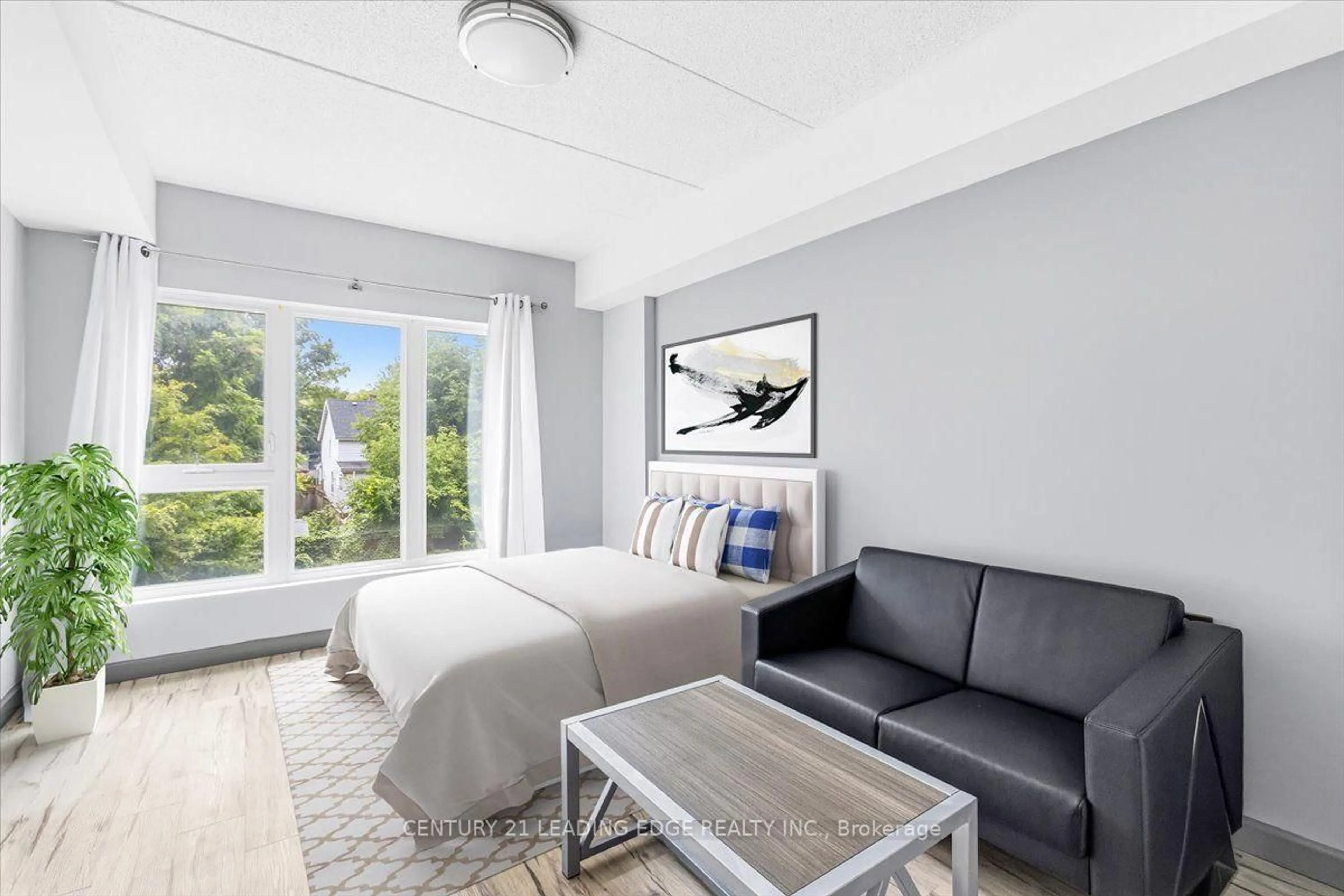 A pic of a room for 77 Leland St #214, Hamilton Ontario L8S 3A1