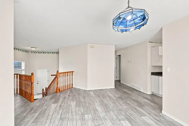416 Sheila Crt, Kingston 5