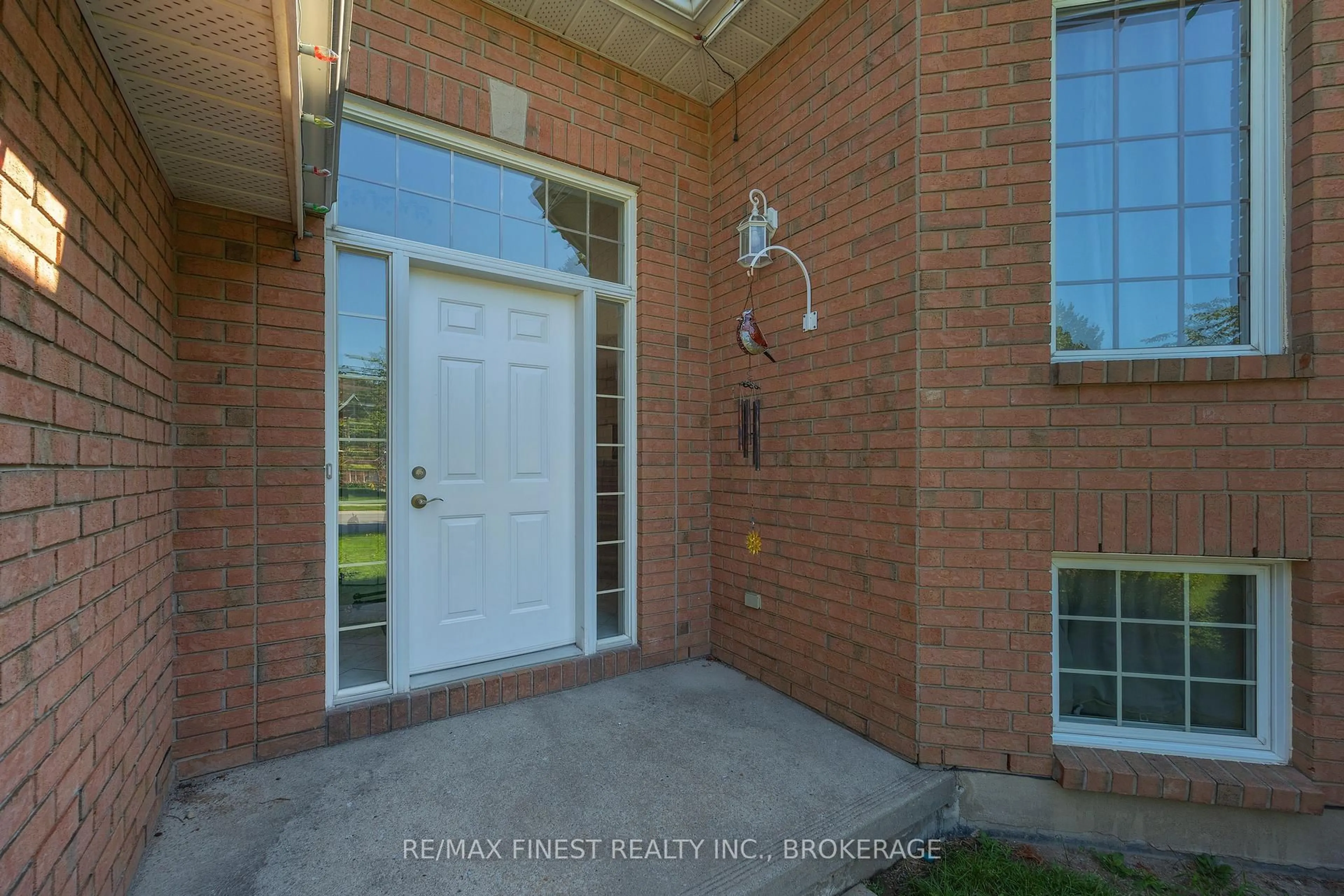 Indoor entryway for 416 Sheila Crt, Kingston Ontario K7K 7C7