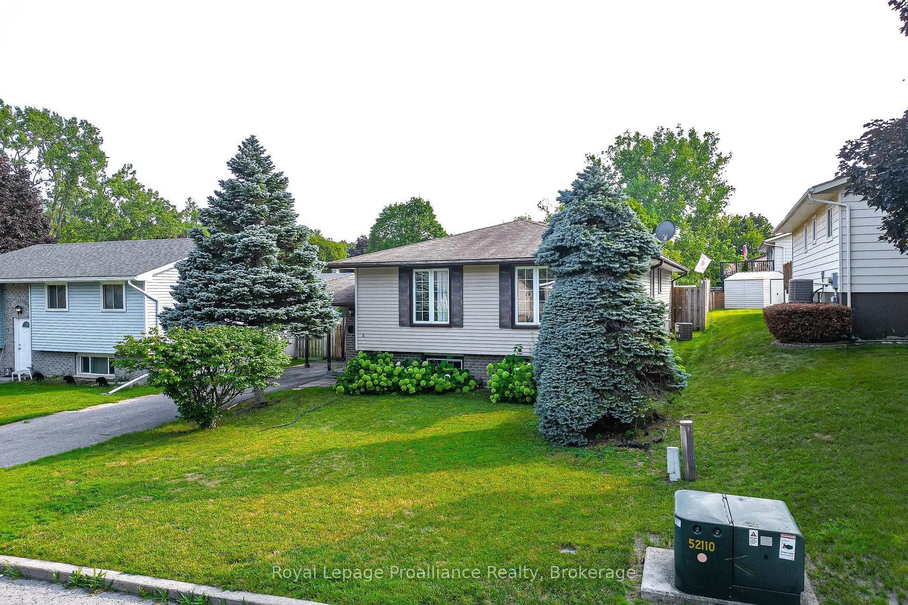 A pic from outside/outdoor area/front of a property/back of a property/a pic from drone, street for 5 Van Alstine Dr, Quinte West Ontario K8V 6K4