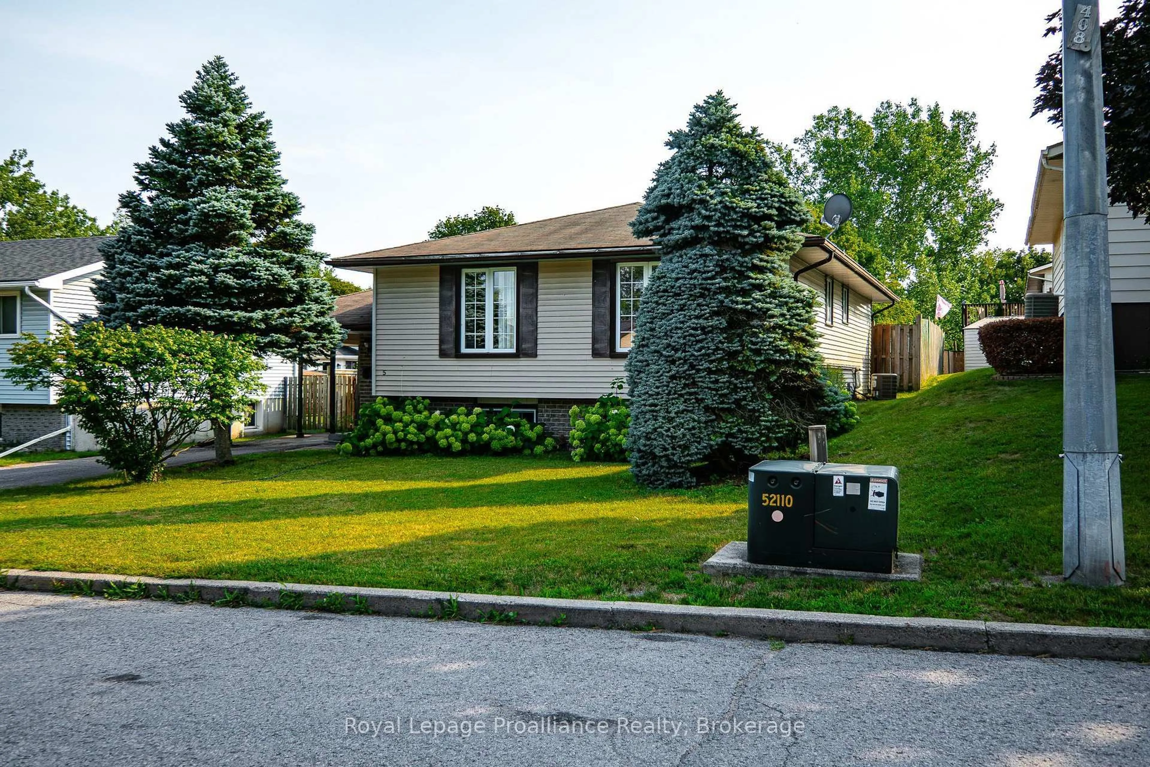 Home with vinyl exterior material, street for 5 Van Alstine Dr, Quinte West Ontario K8V 6K4