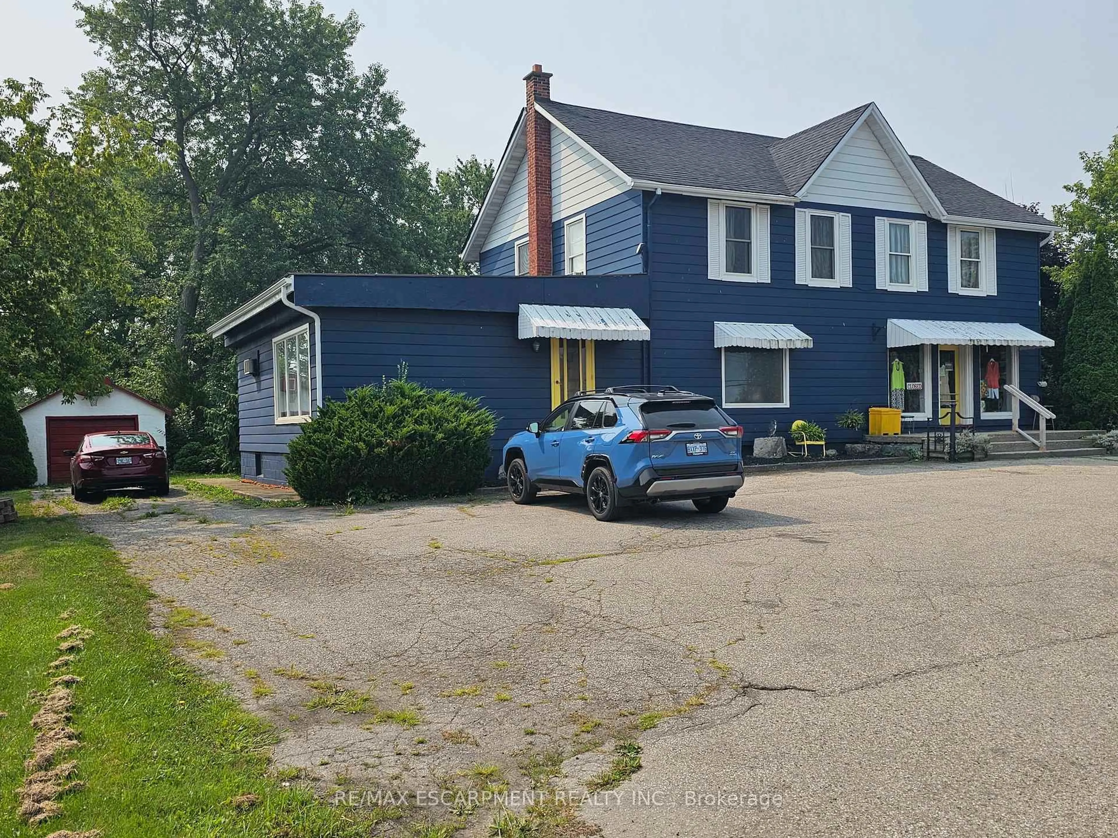 A pic from outside/outdoor area/front of a property/back of a property/a pic from drone, unknown for 2340 WILSON St, Hamilton Ontario L0R 1A0