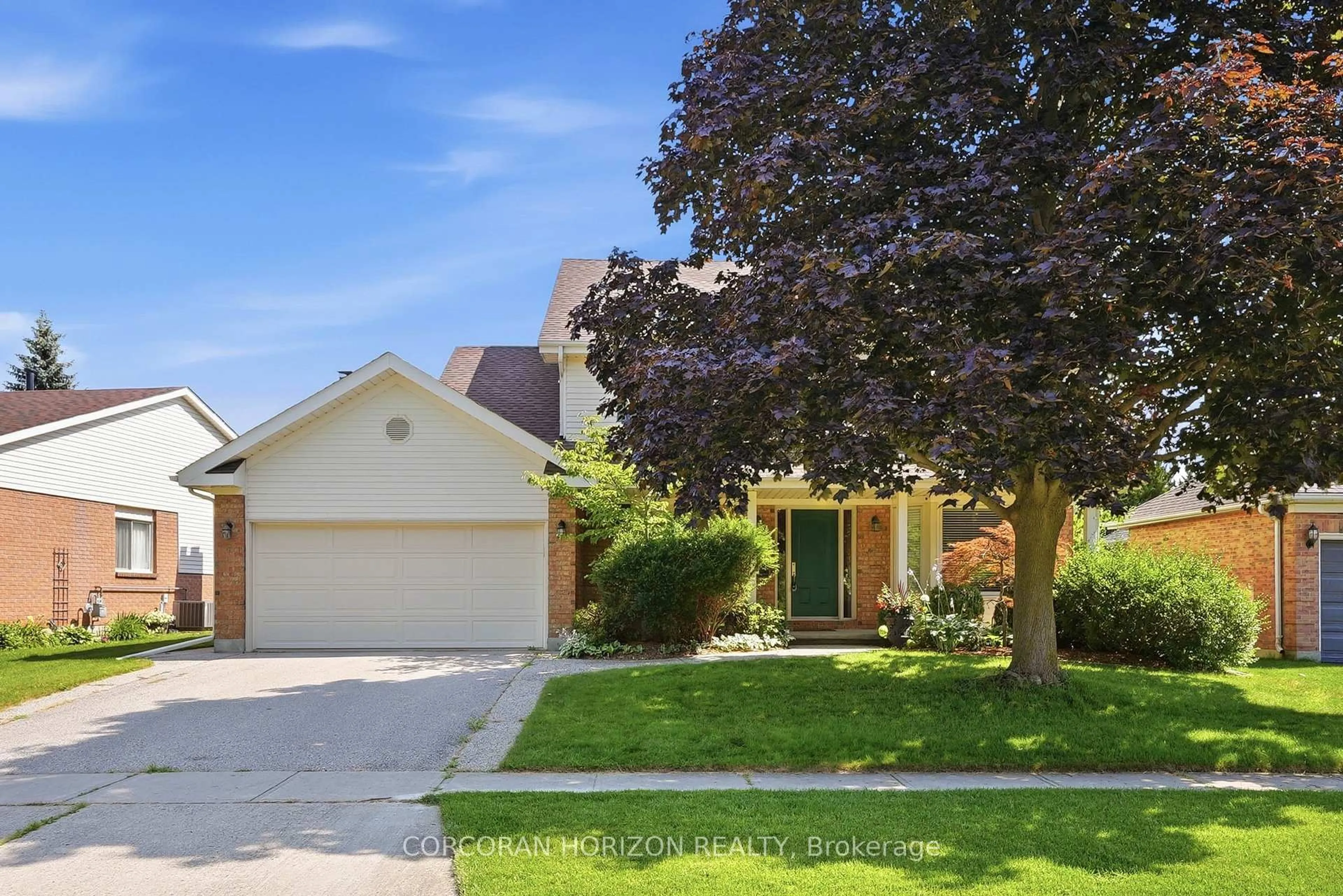 Home with brick exterior material, street for 46 Devils Creek Dr, Cambridge Ontario N1S 4Y3