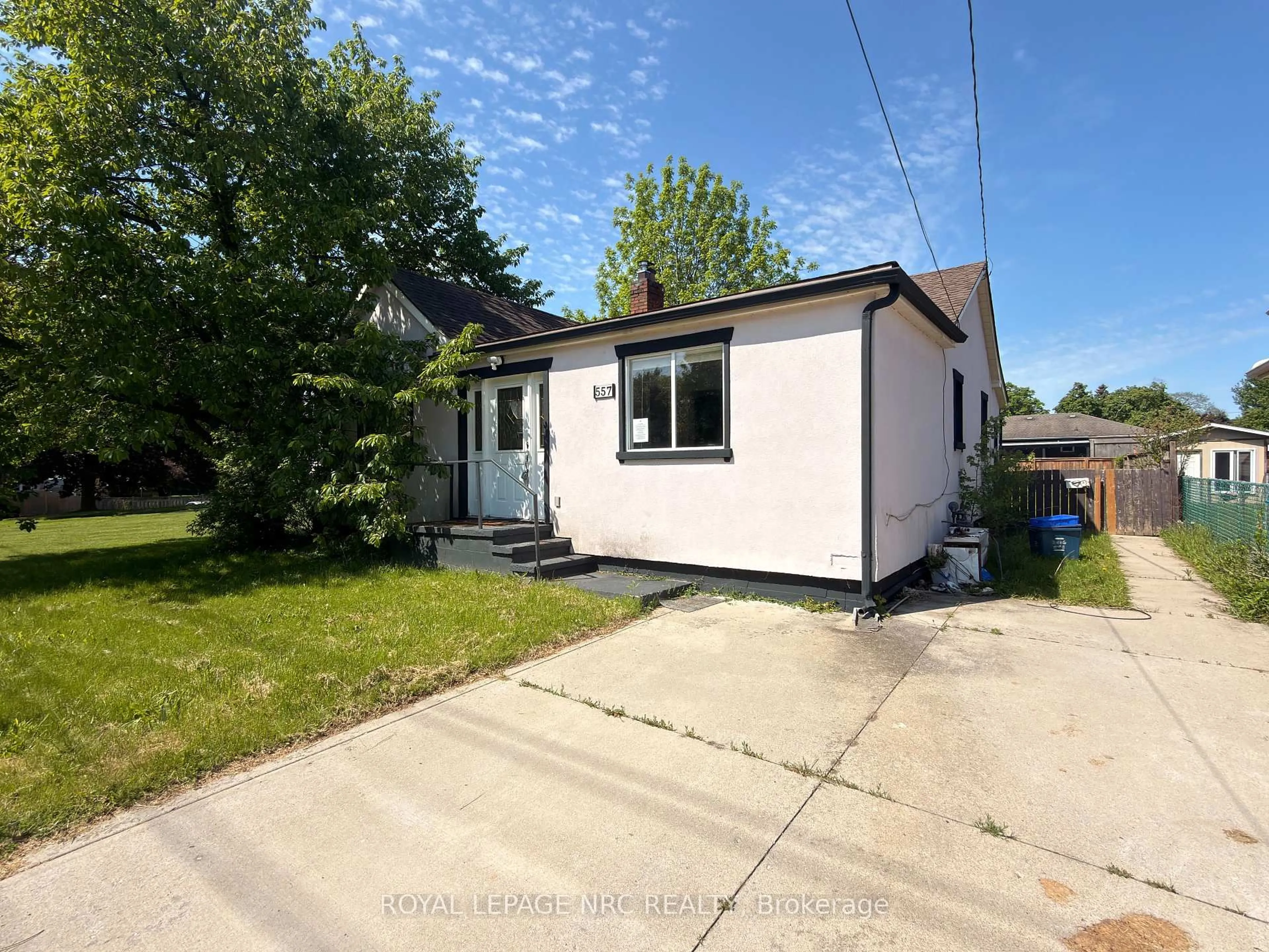 Unknown for 557 Geneva St, St. Catharines Ontario L2N 2J1